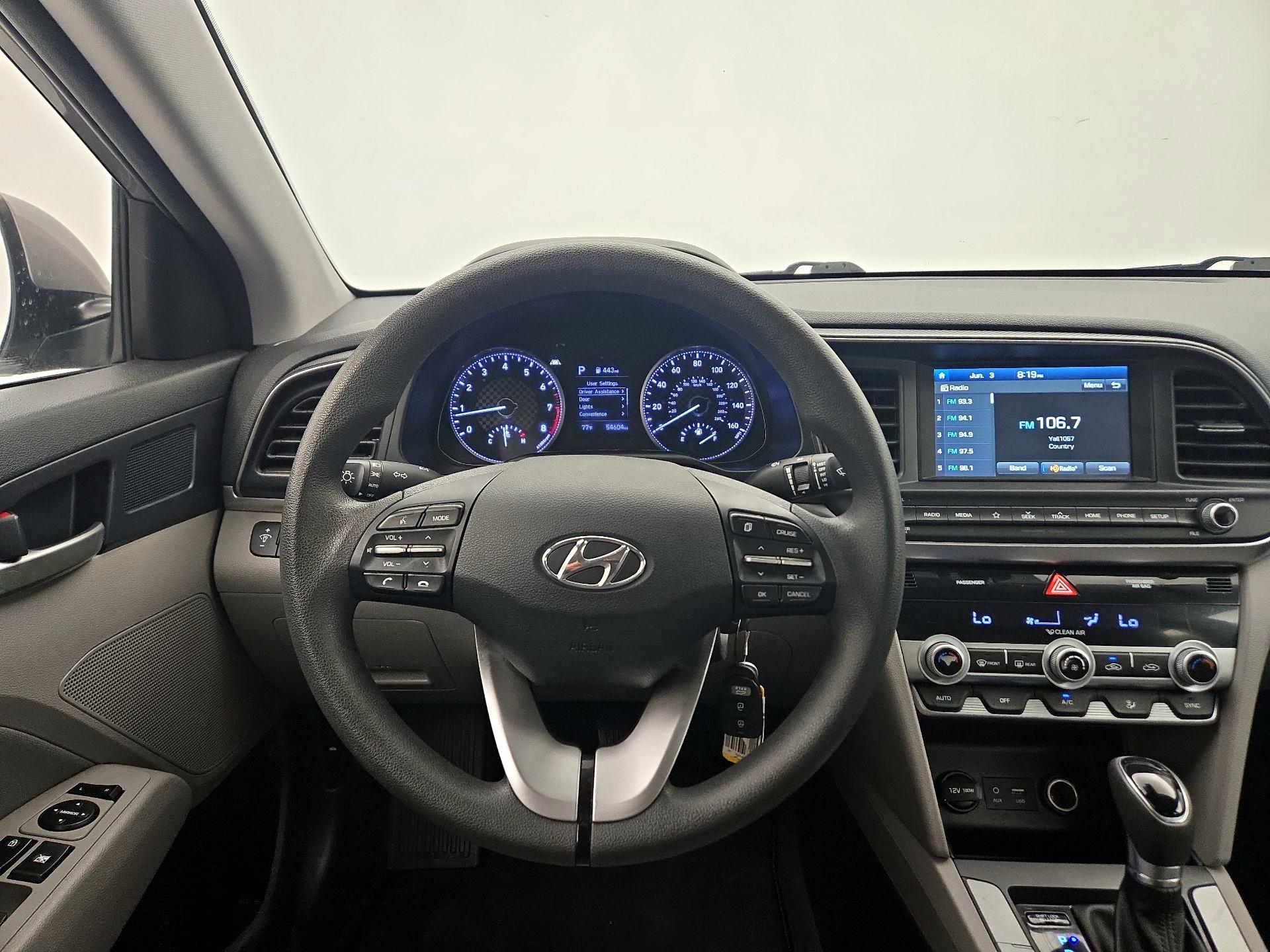Thumbnail: 2020 Hyundai Elantra - 10