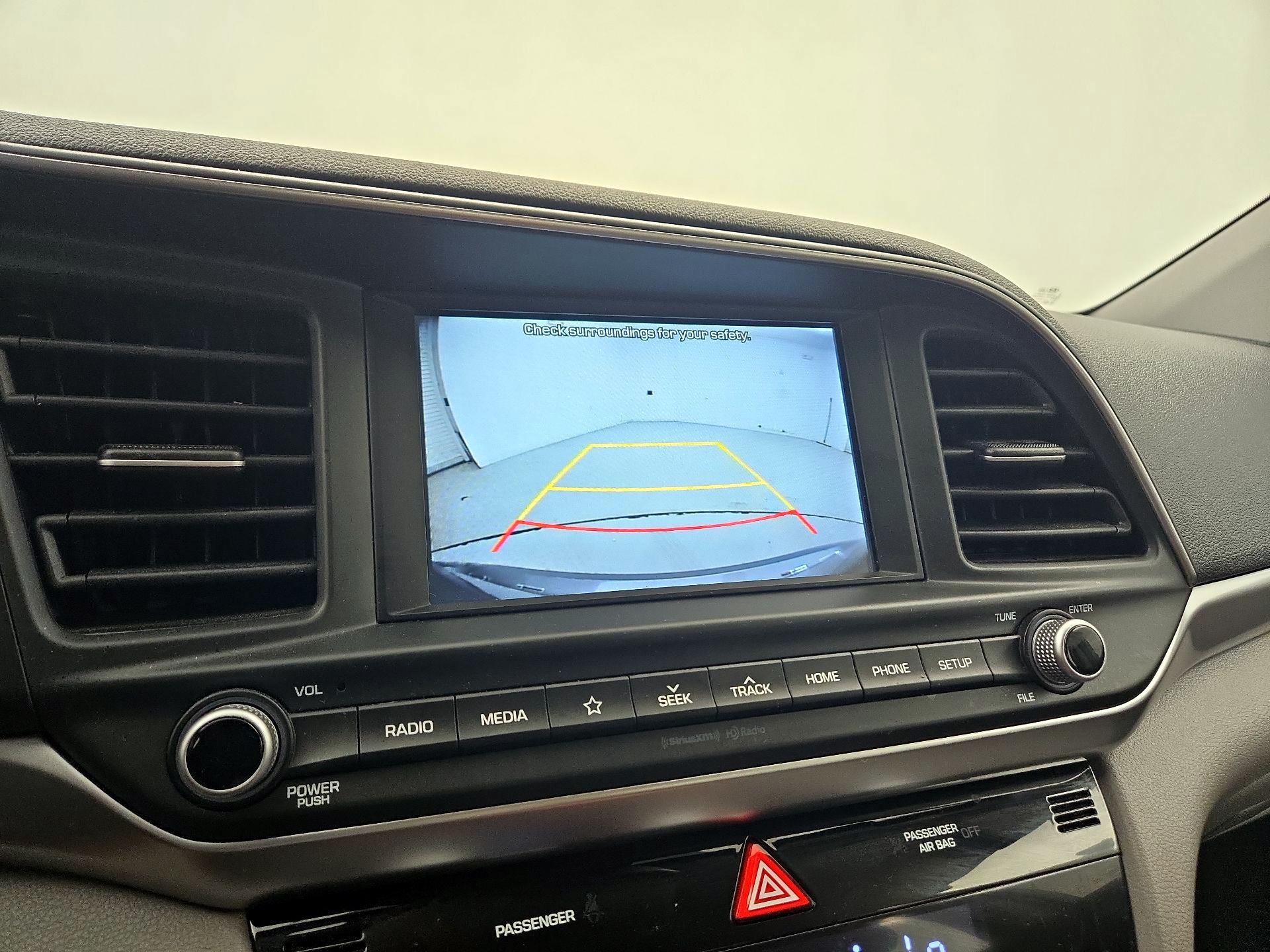 Thumbnail: 2020 Hyundai Elantra - 14