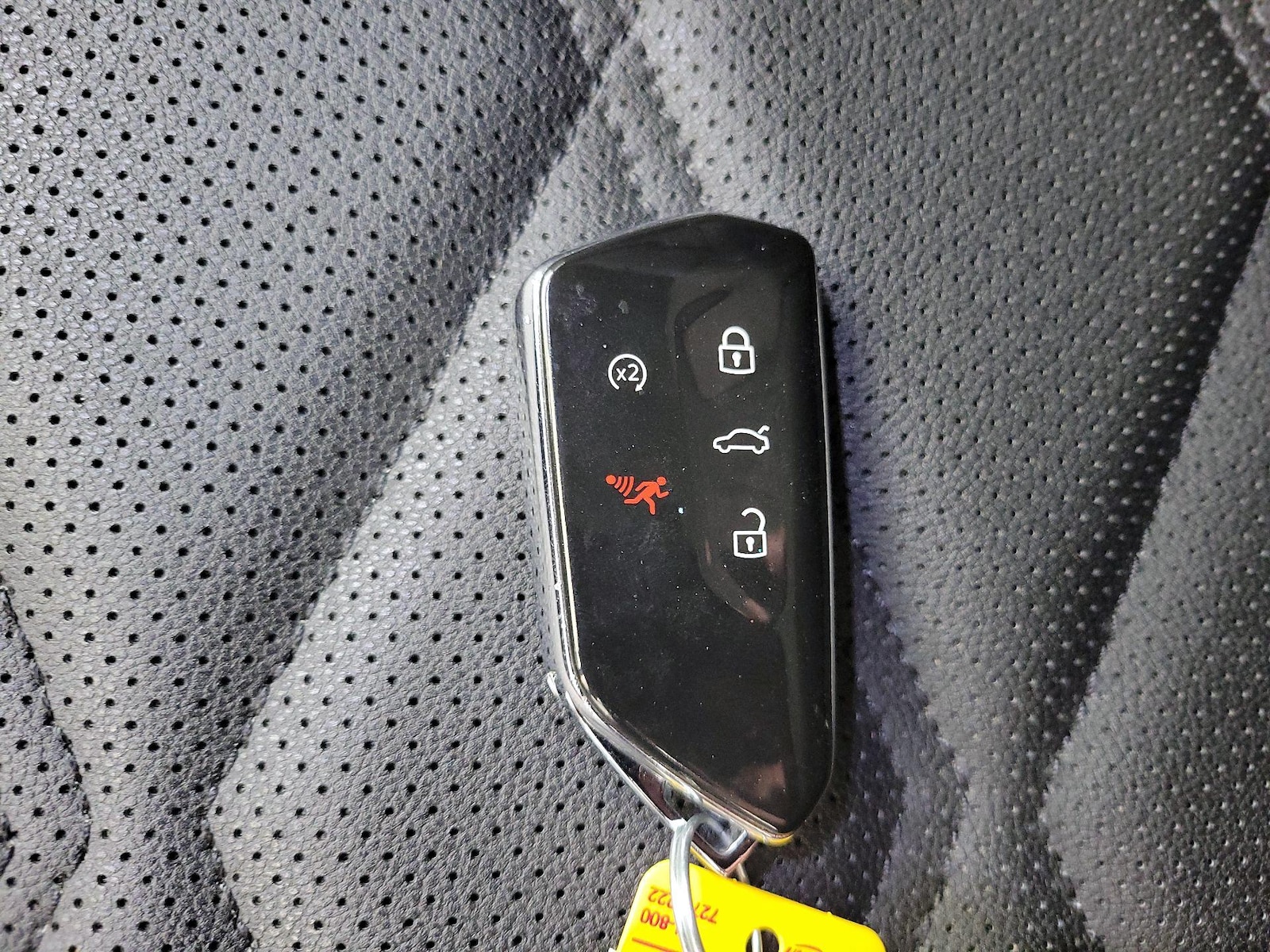 2025 Volkswagen Atlas SE w/Tech - Photo 25