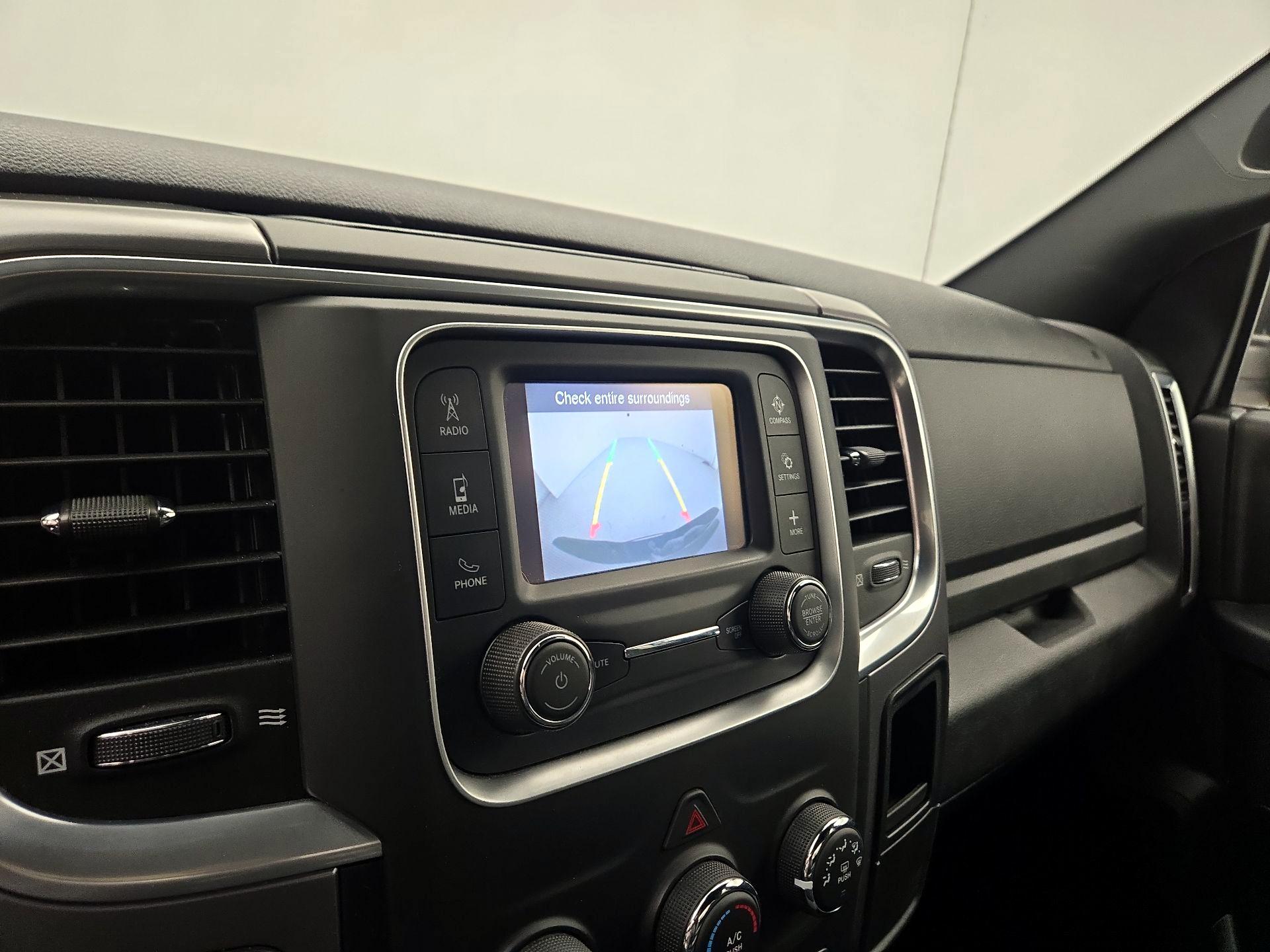 Thumbnail: 2021 RAM 1500 Classic - 14