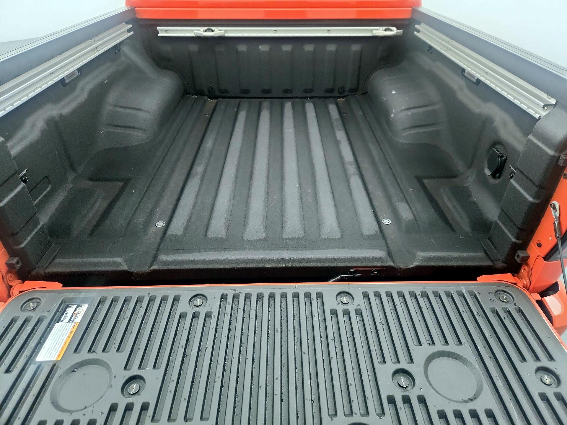 Thumbnail: 2025 Nissan Frontier - 20