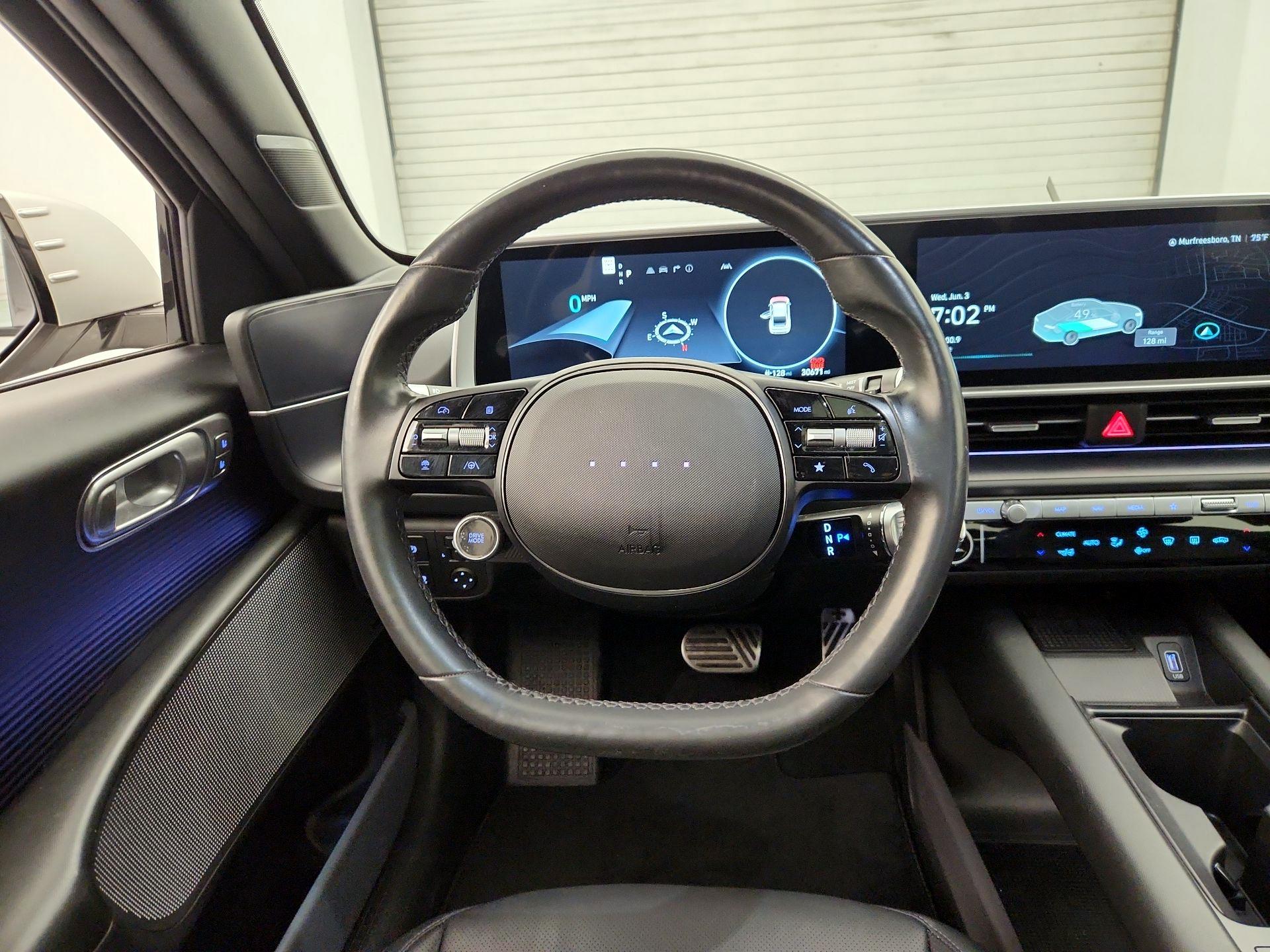 Thumbnail: 2023 Hyundai Ioniq 6 - 10
