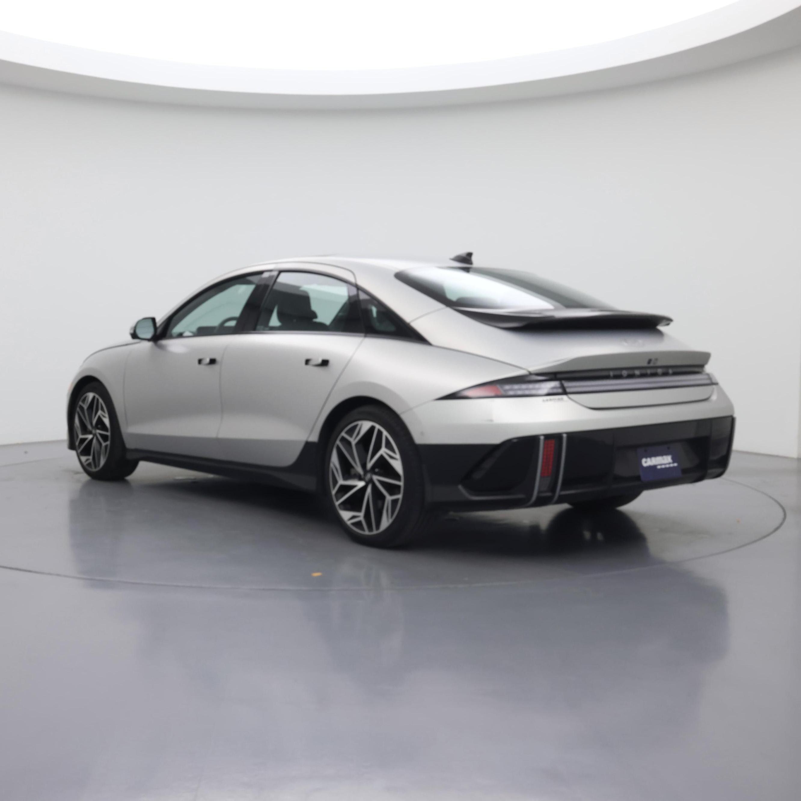 Thumbnail: 2023 Hyundai Ioniq 6 - 2