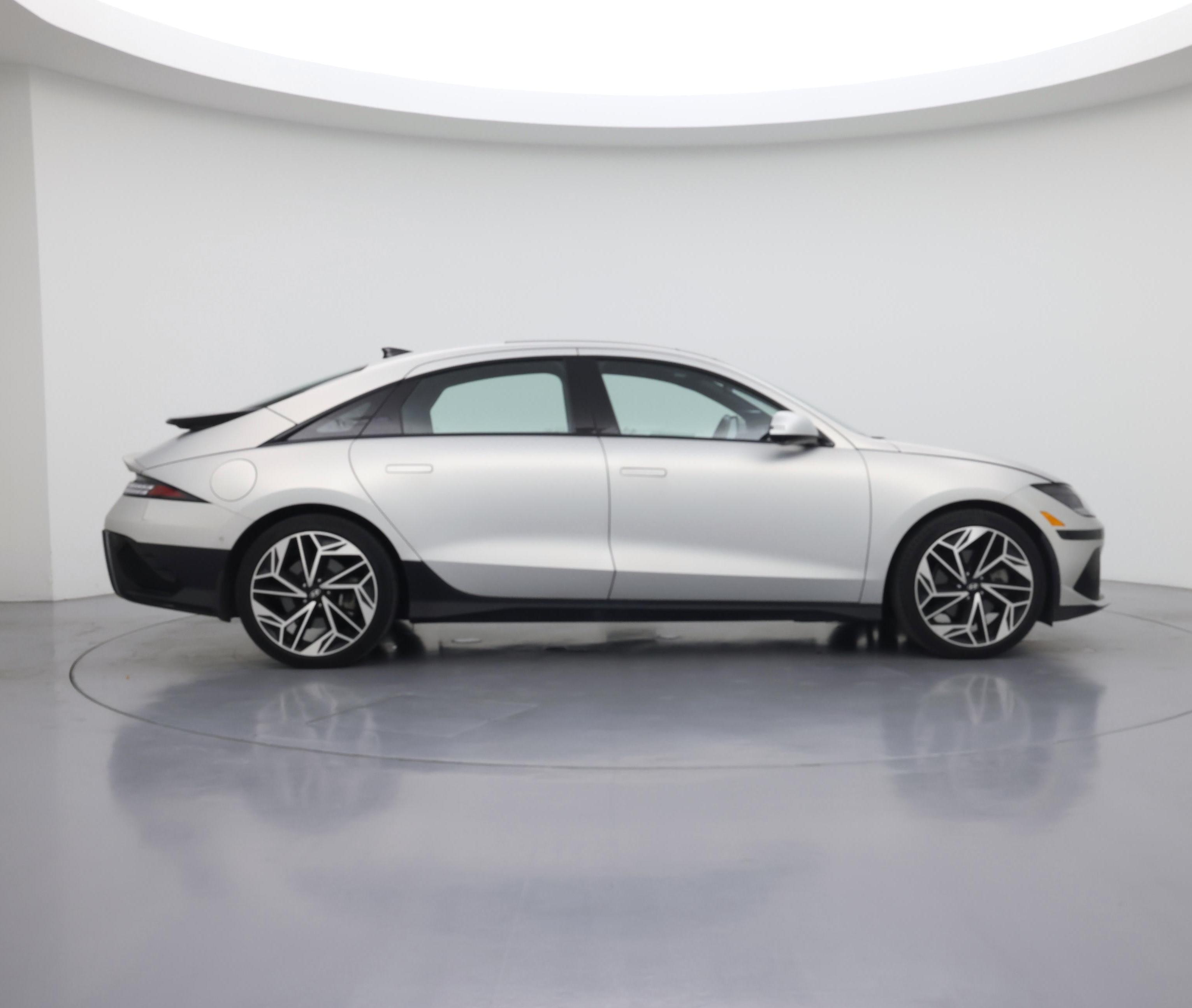 Thumbnail: 2023 Hyundai Ioniq 6 - 7