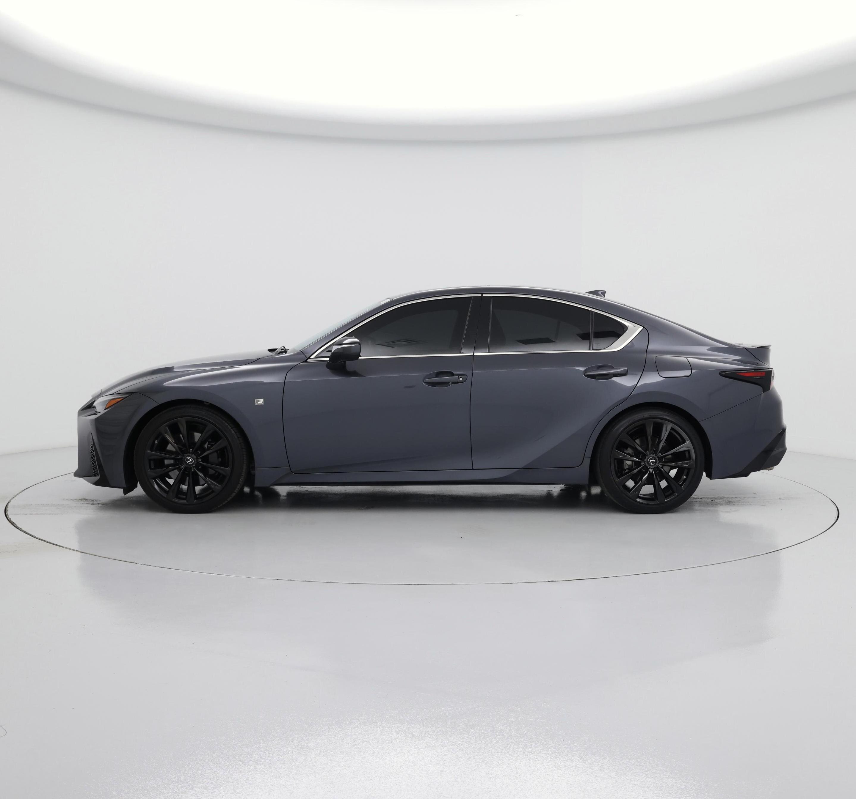 Thumbnail: 2021 Lexus IS - 3