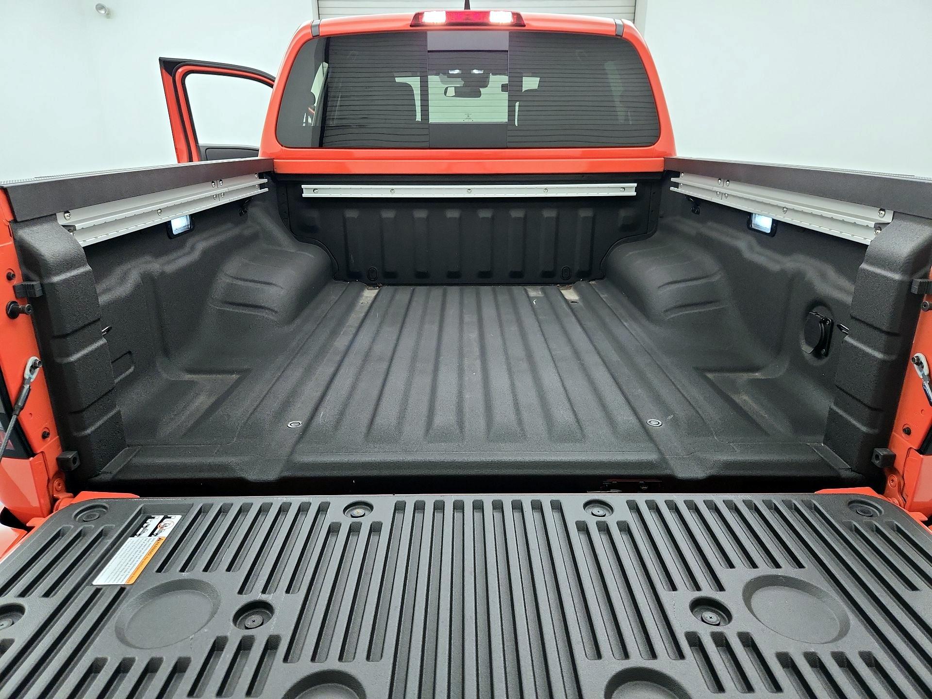 Thumbnail: 2025 Nissan Frontier - 20