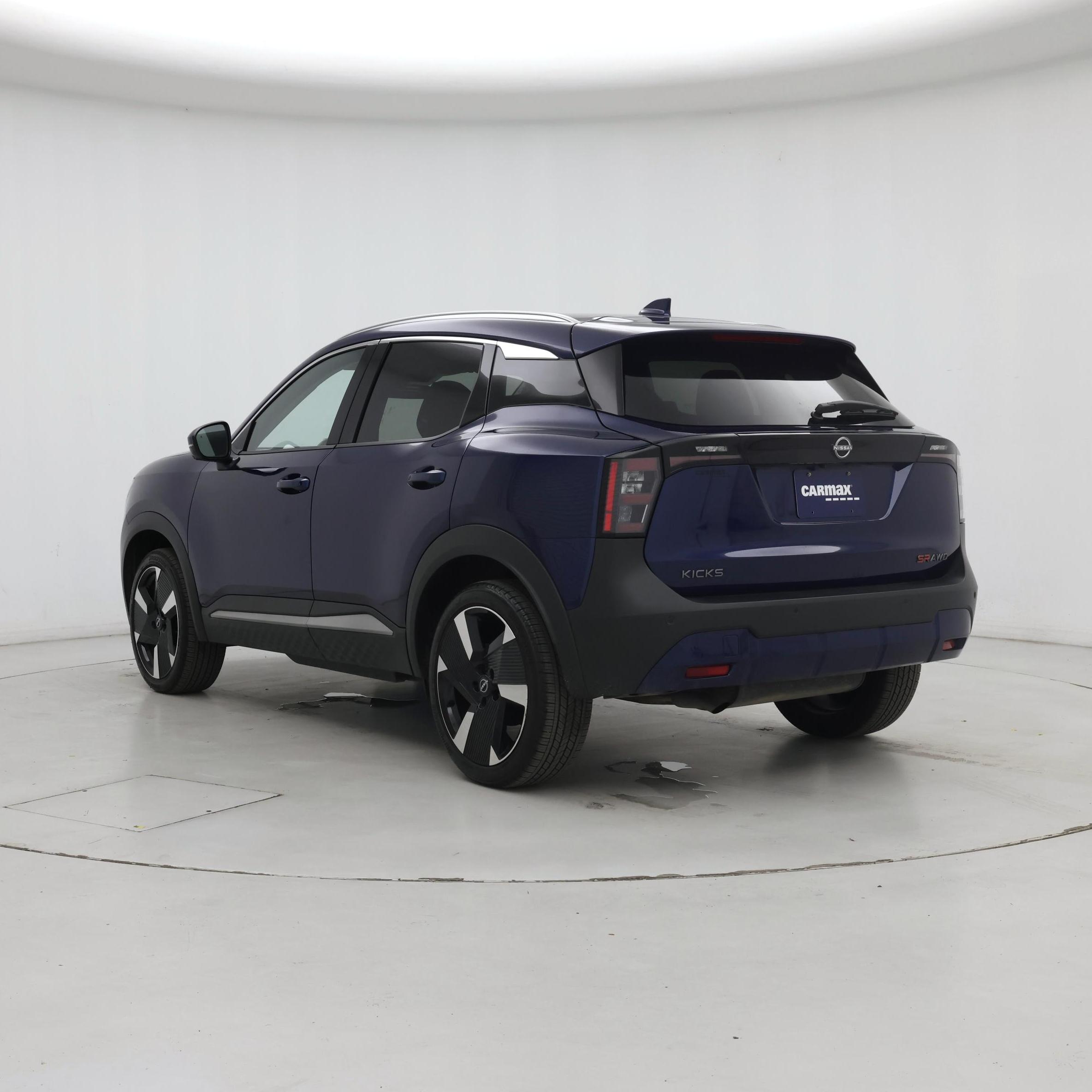 Thumbnail: 2025 Nissan Kicks - 2