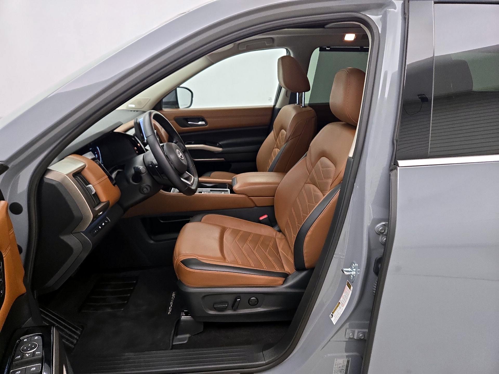 Thumbnail: 2025 Nissan Pathfinder - 11