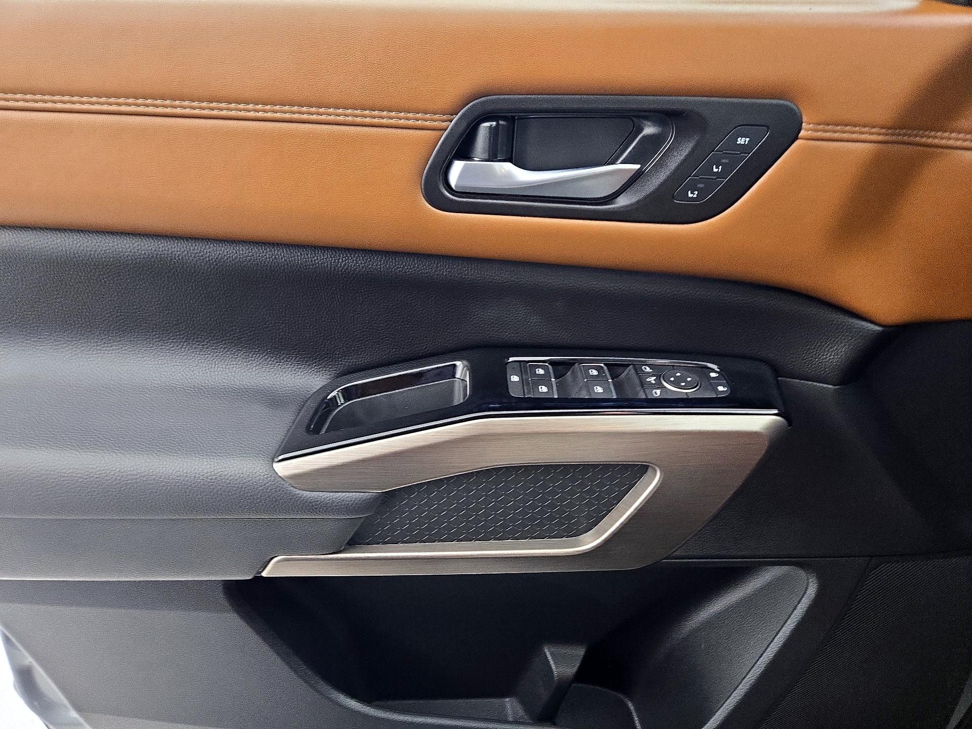 Thumbnail: 2025 Nissan Pathfinder - 12