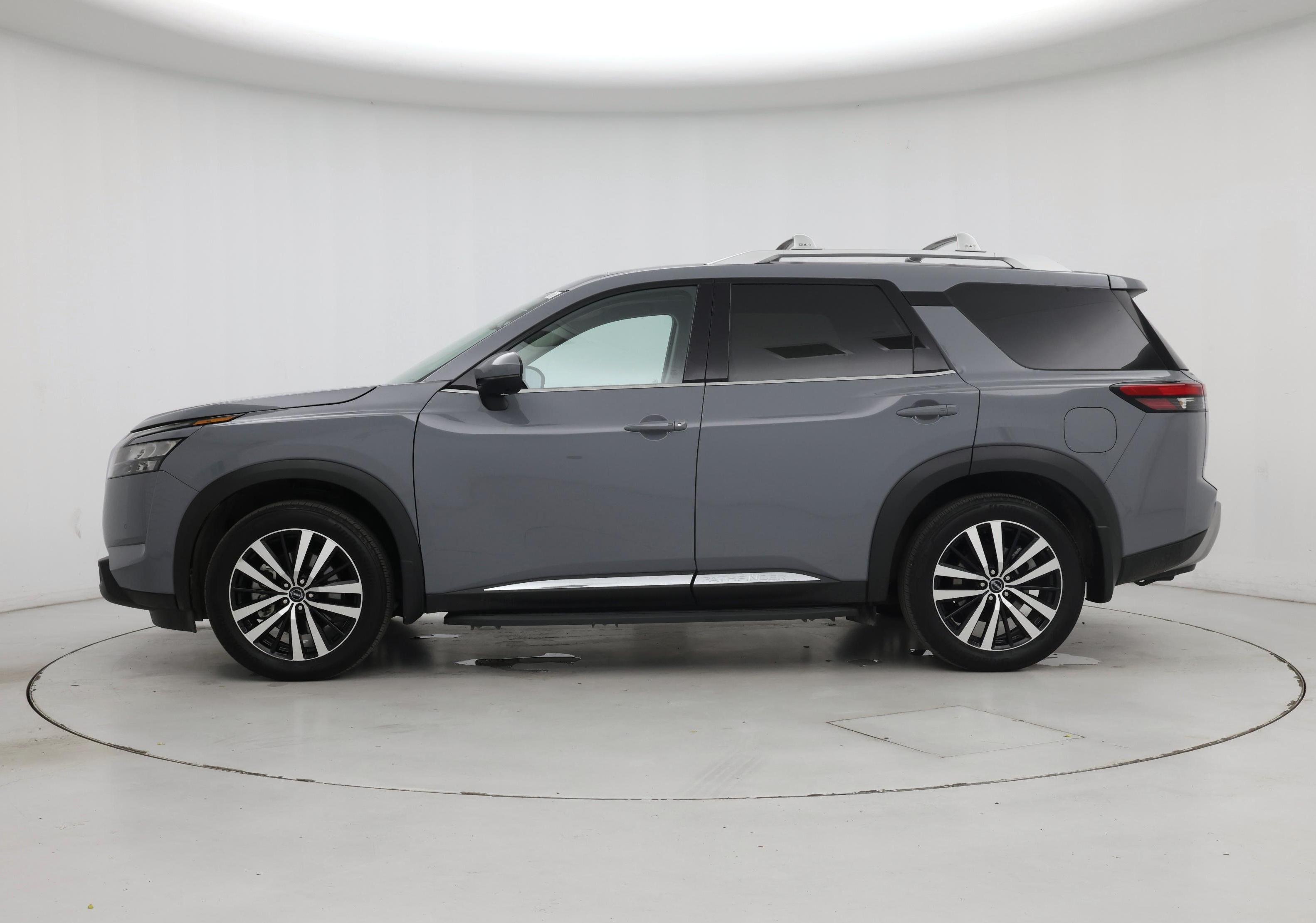 Thumbnail: 2025 Nissan Pathfinder - 3