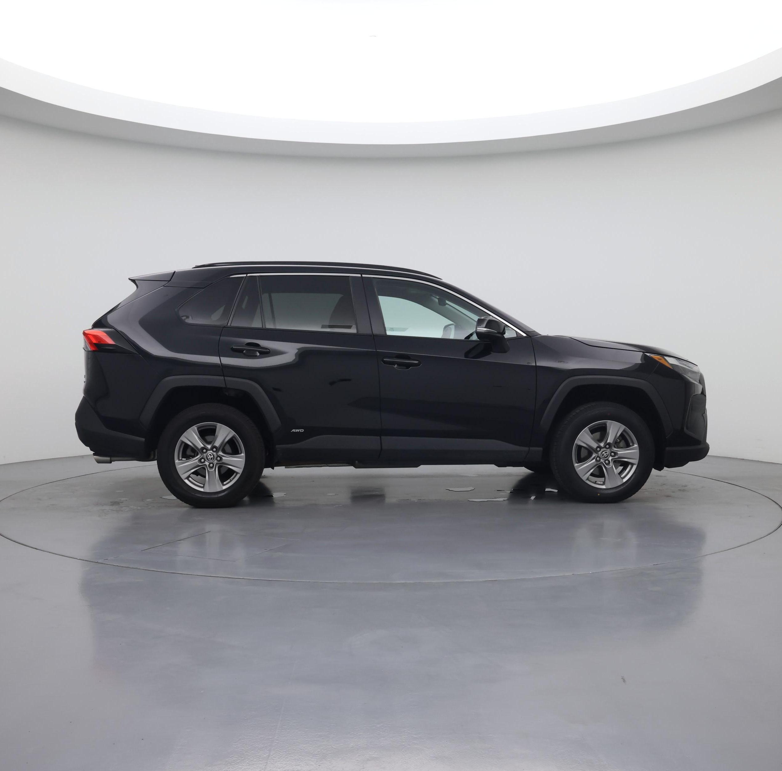 Thumbnail: 2024 Toyota RAV4 - 7