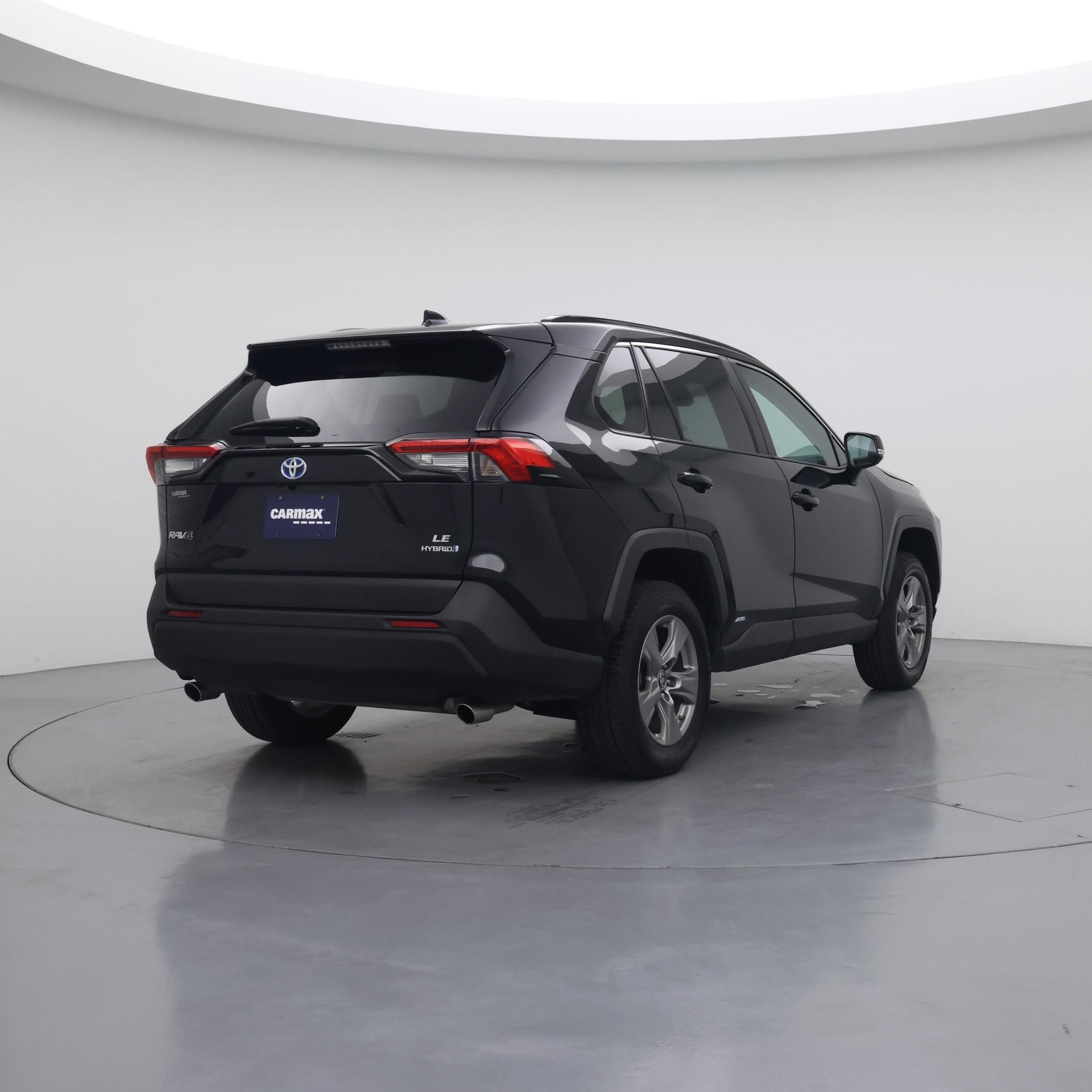 Thumbnail: 2024 Toyota RAV4 - 8