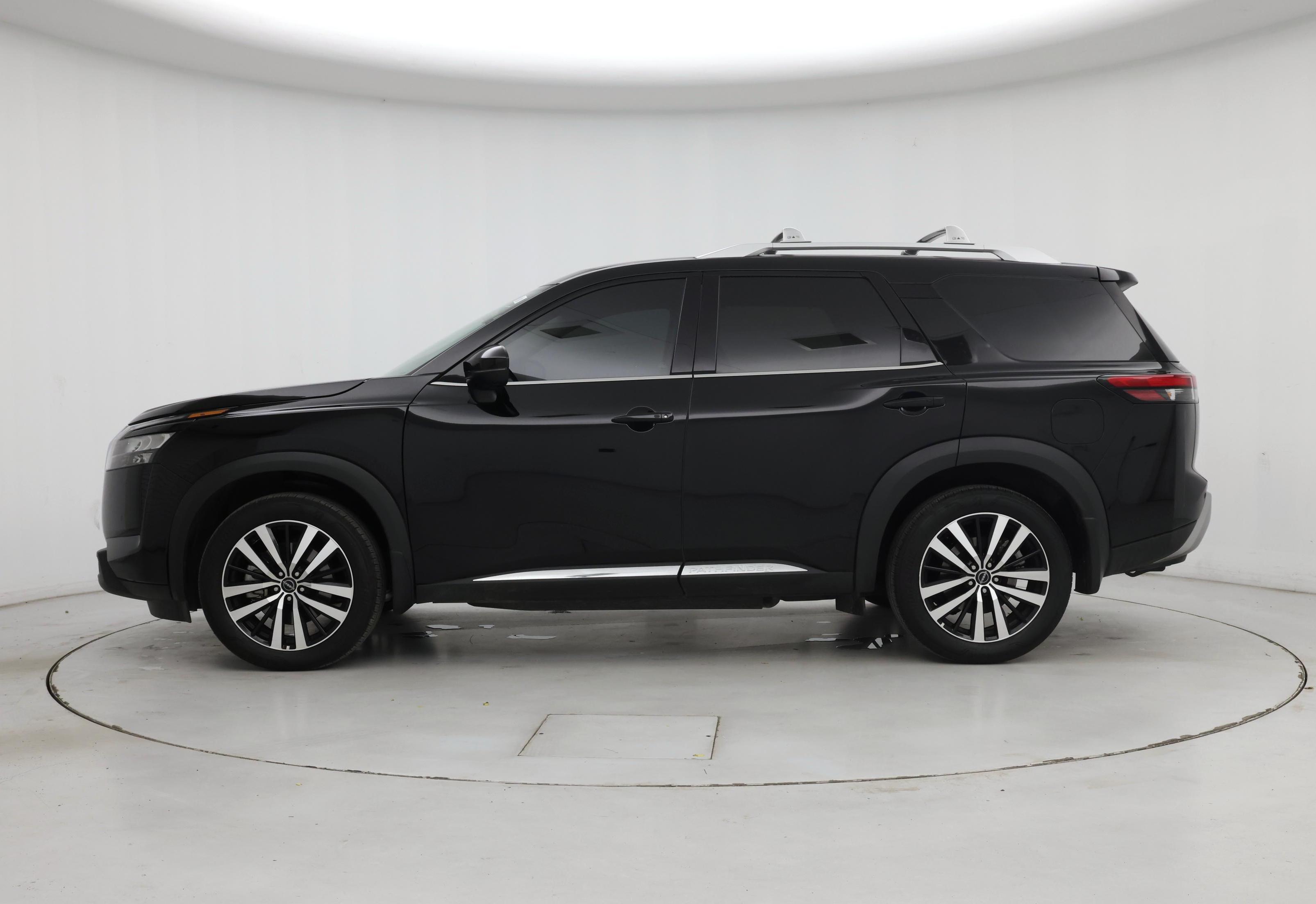 Thumbnail: 2025 Nissan Pathfinder - 3
