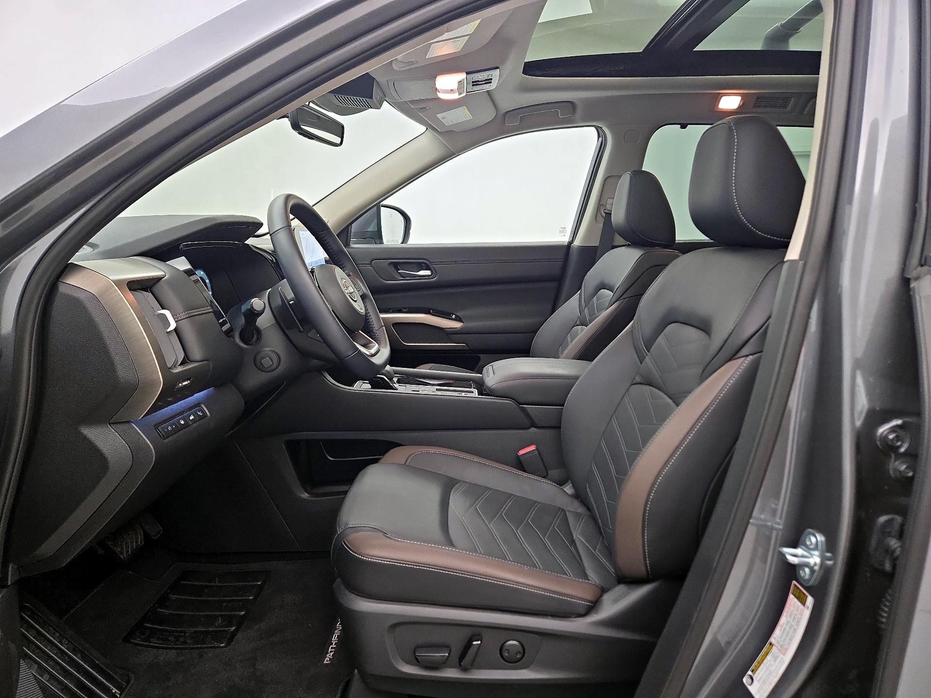 Thumbnail: 2025 Nissan Pathfinder - 11