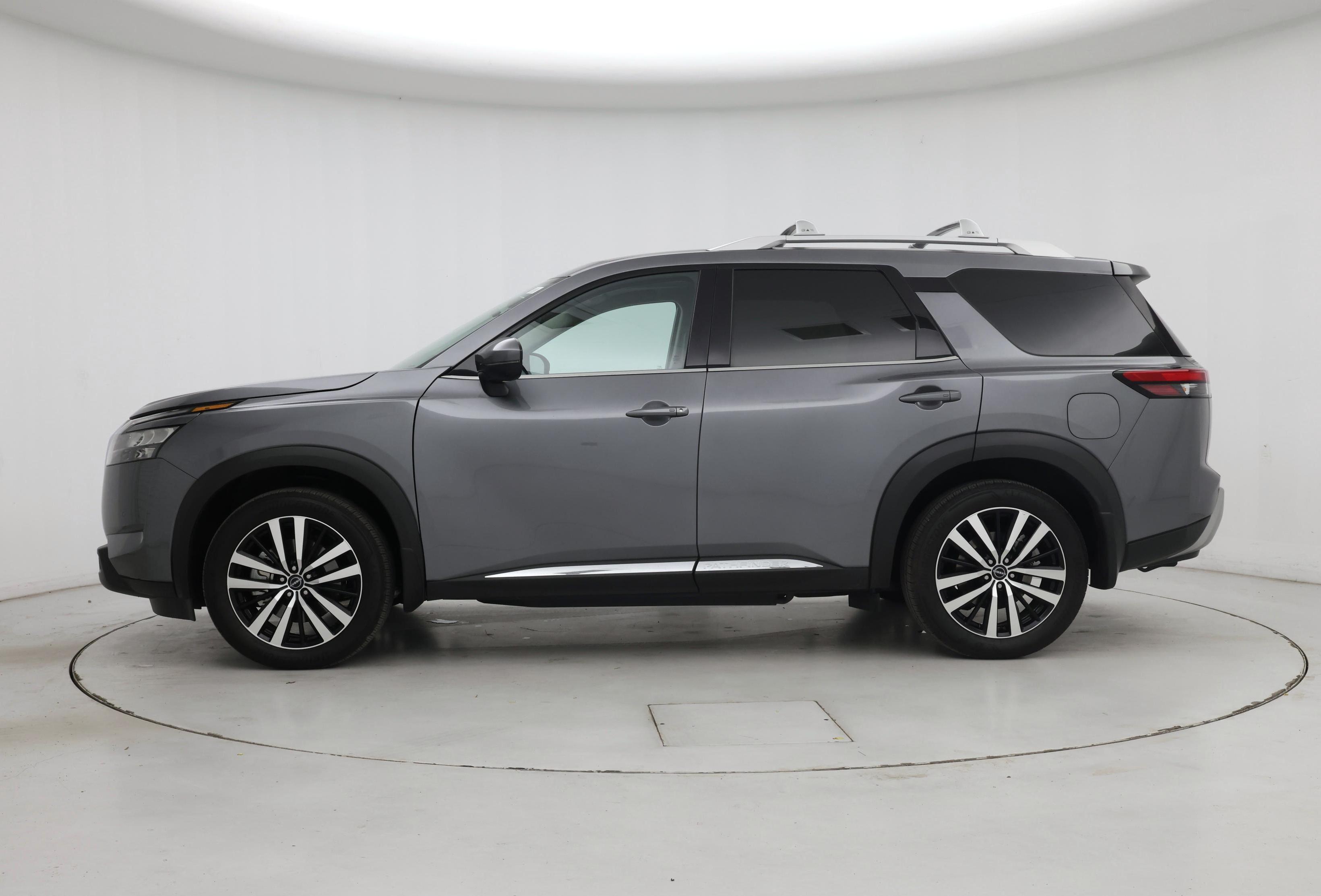 Thumbnail: 2025 Nissan Pathfinder - 3