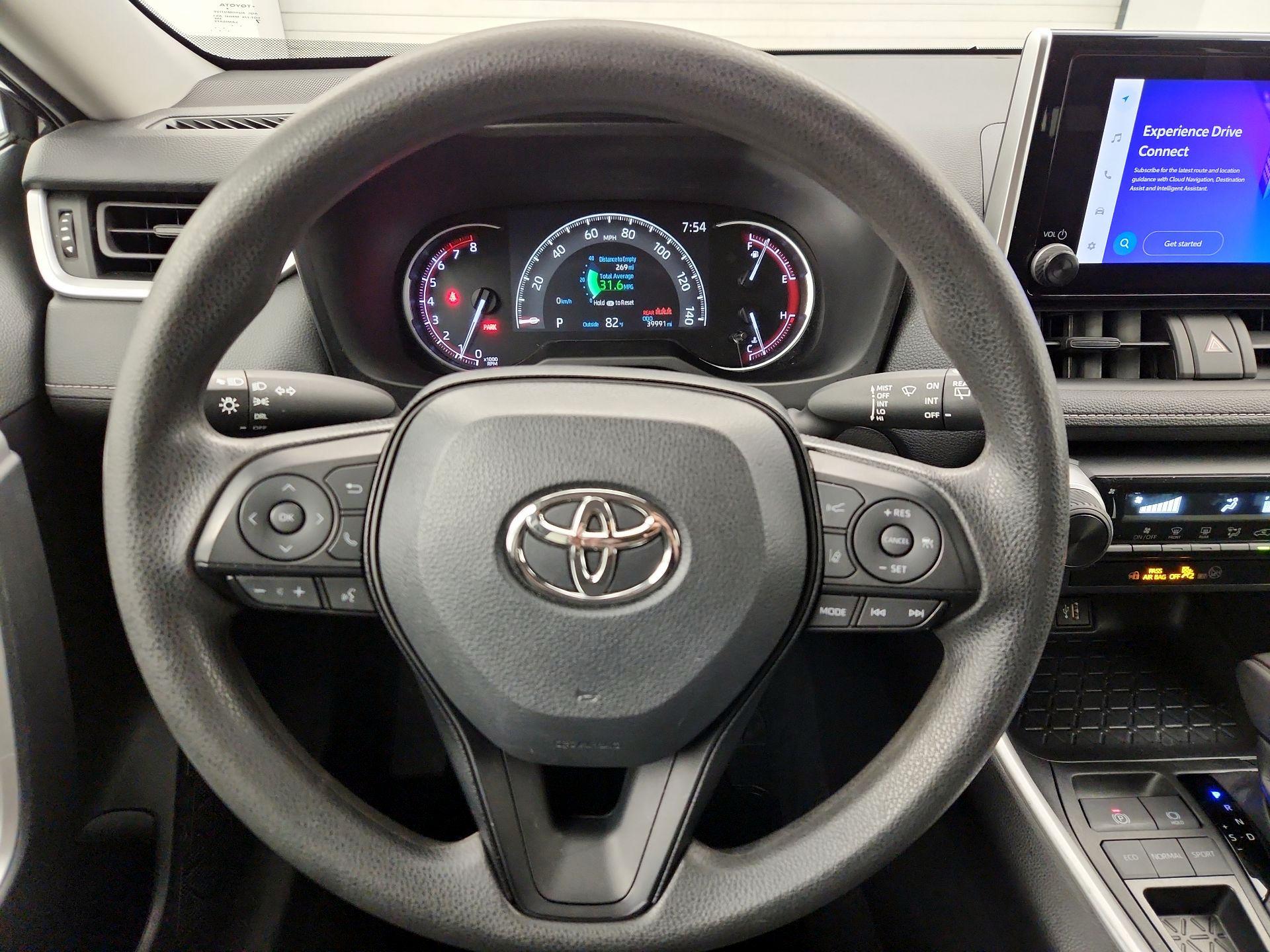 Thumbnail: 2024 Toyota RAV4 - 10