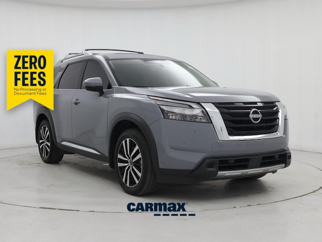 Gray 2025 Nissan Pathfinder Platinum FWD SUV / Crossover Front-Wheel Drive Automatic