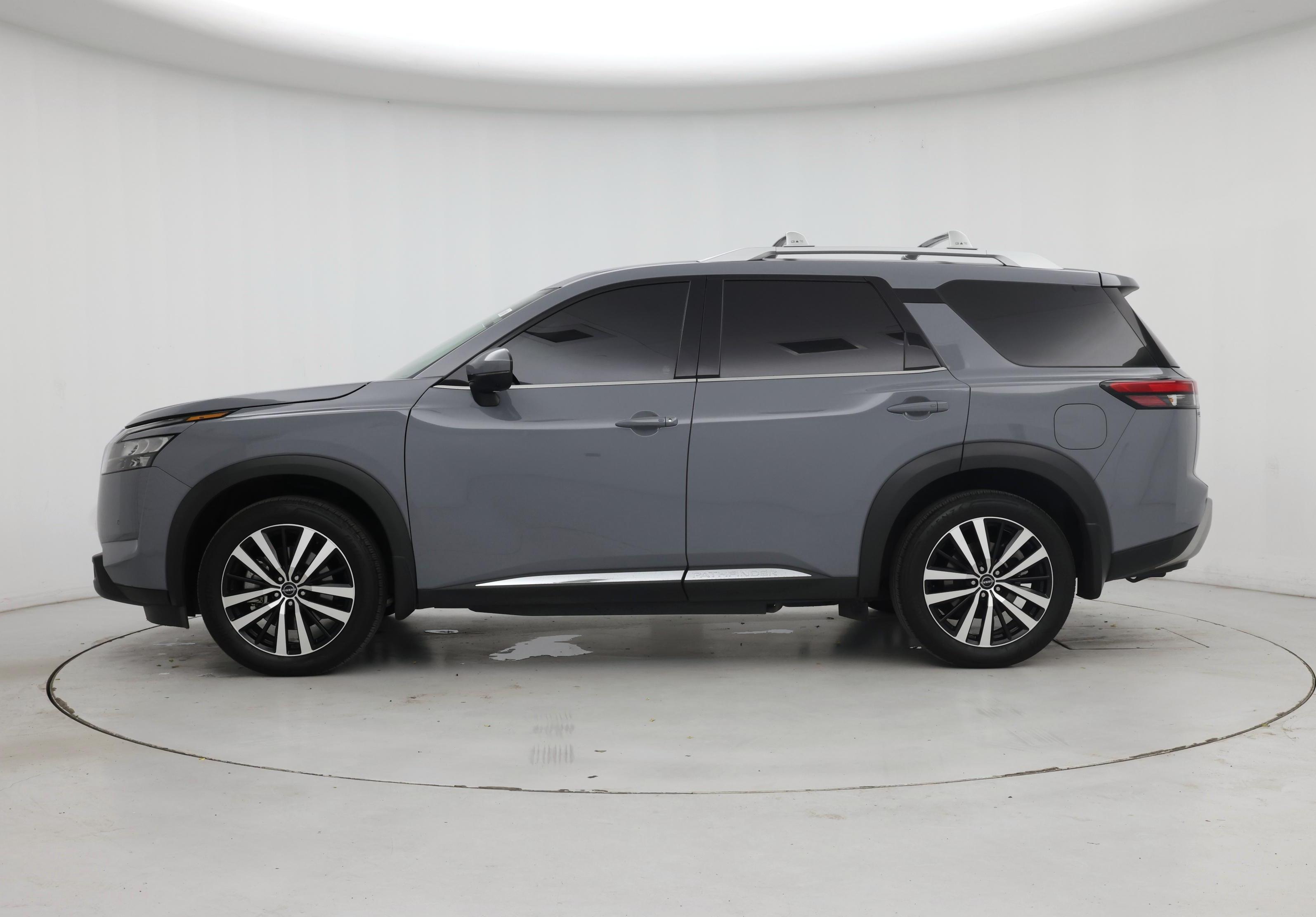 Thumbnail: 2025 Nissan Pathfinder - 3