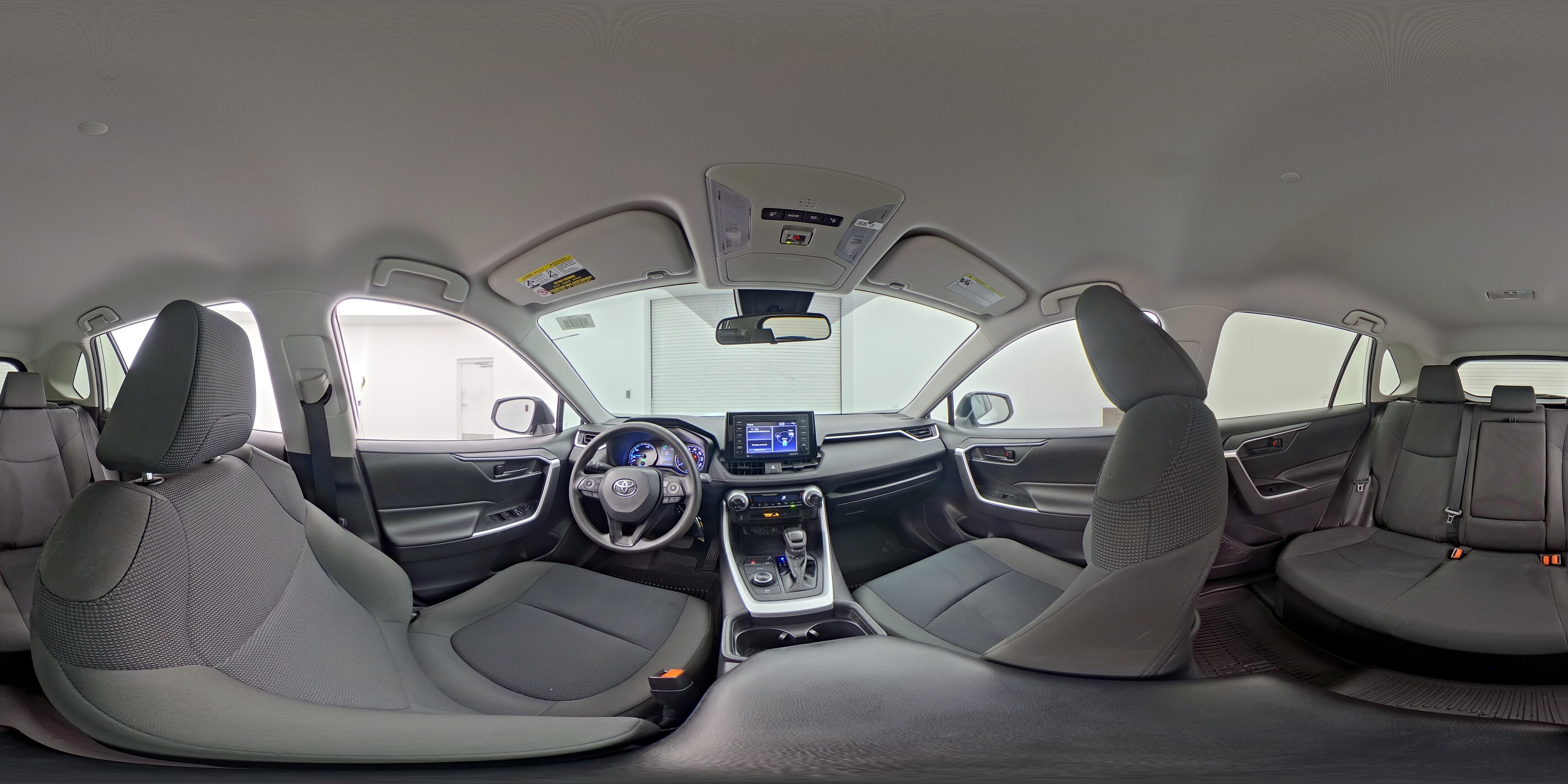 2021 Toyota RAV4 LE - Photo 24