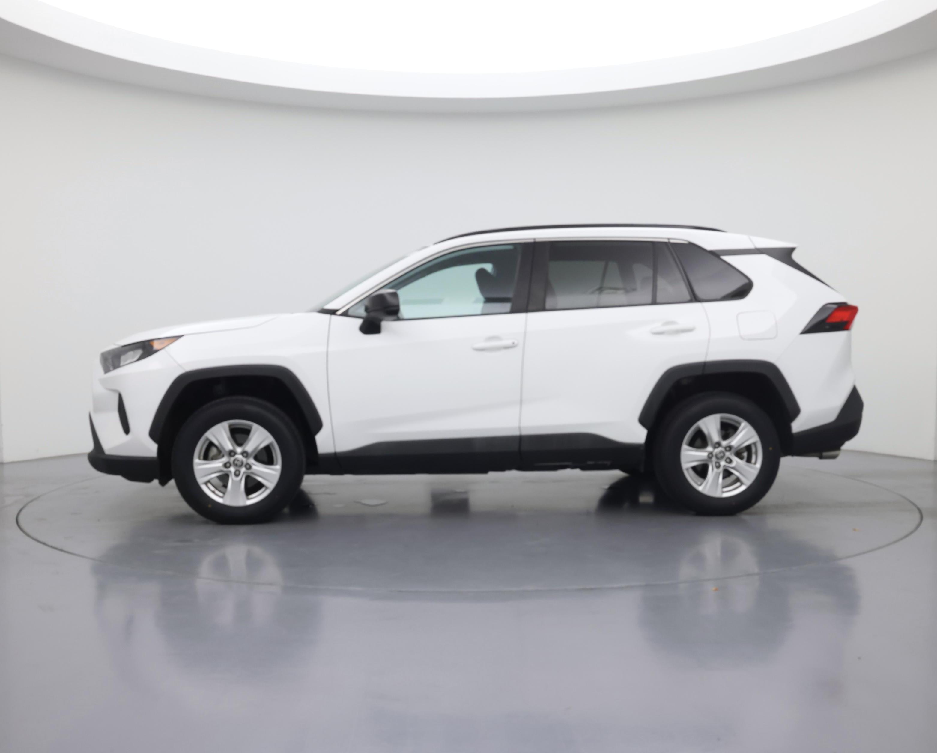 Thumbnail: 2021 Toyota RAV4 - 3