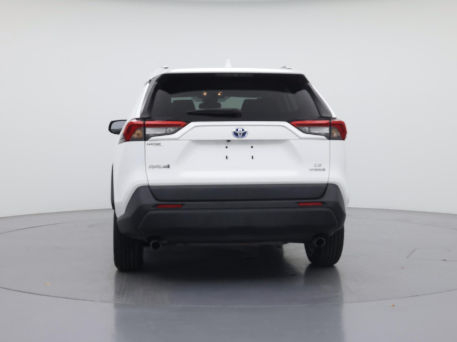 2021 Toyota RAV4 LE - Photo 7