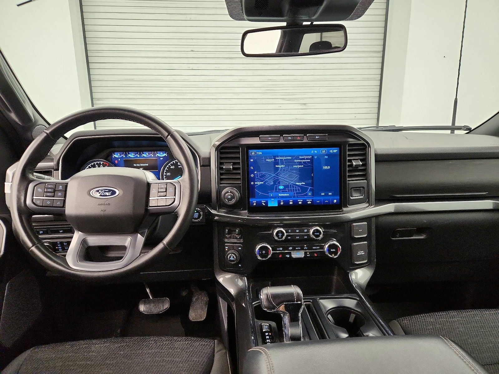 2023 Ford F-150 XLT - Photo 10