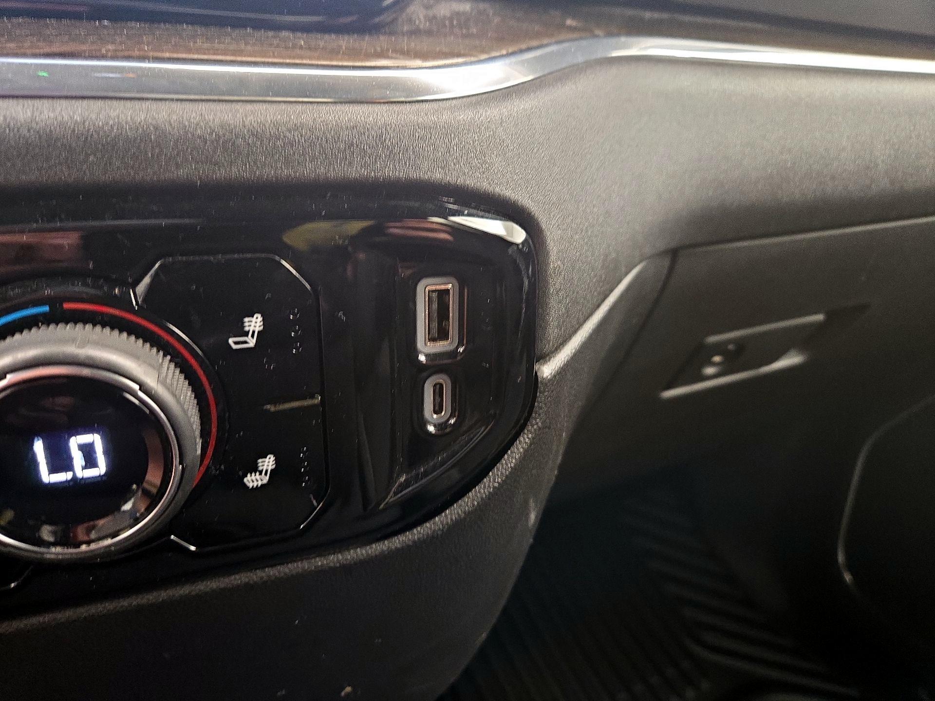 Thumbnail: 2024 Chevrolet Silverado 1500 - 18