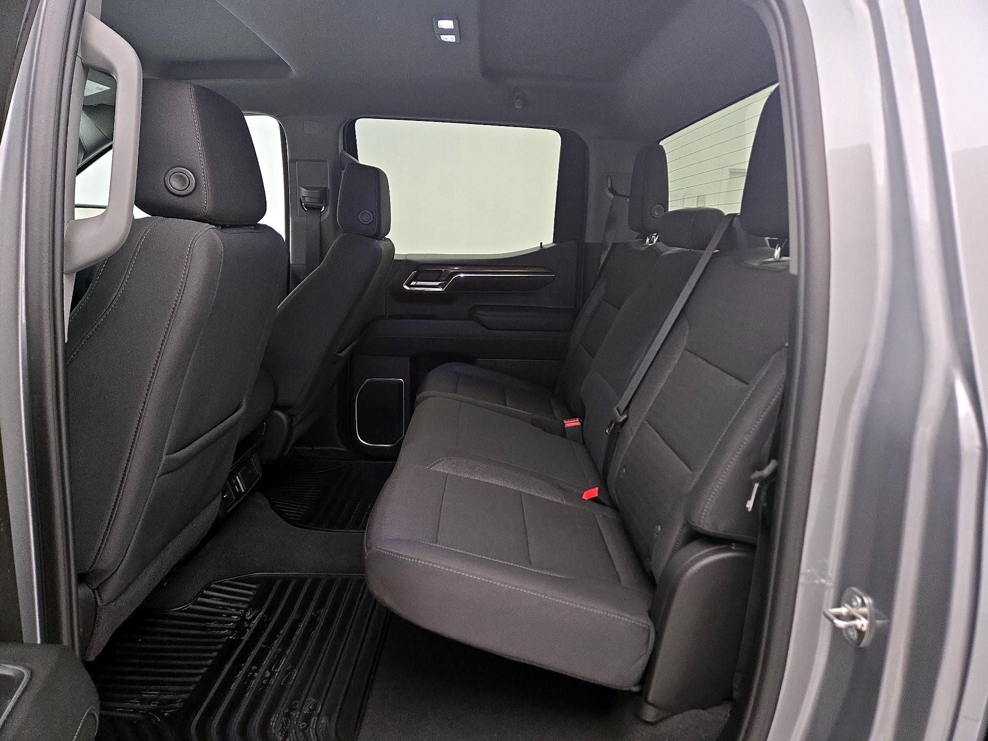 Thumbnail: 2024 Chevrolet Silverado 1500 - 19