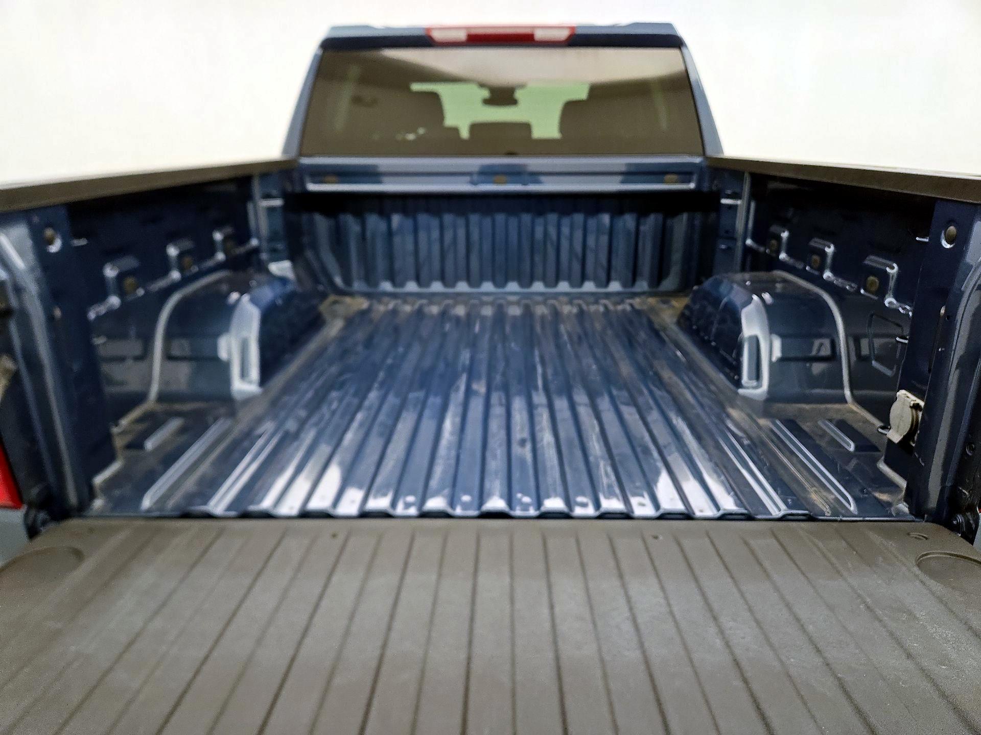 Thumbnail: 2024 Chevrolet Silverado 1500 - 20