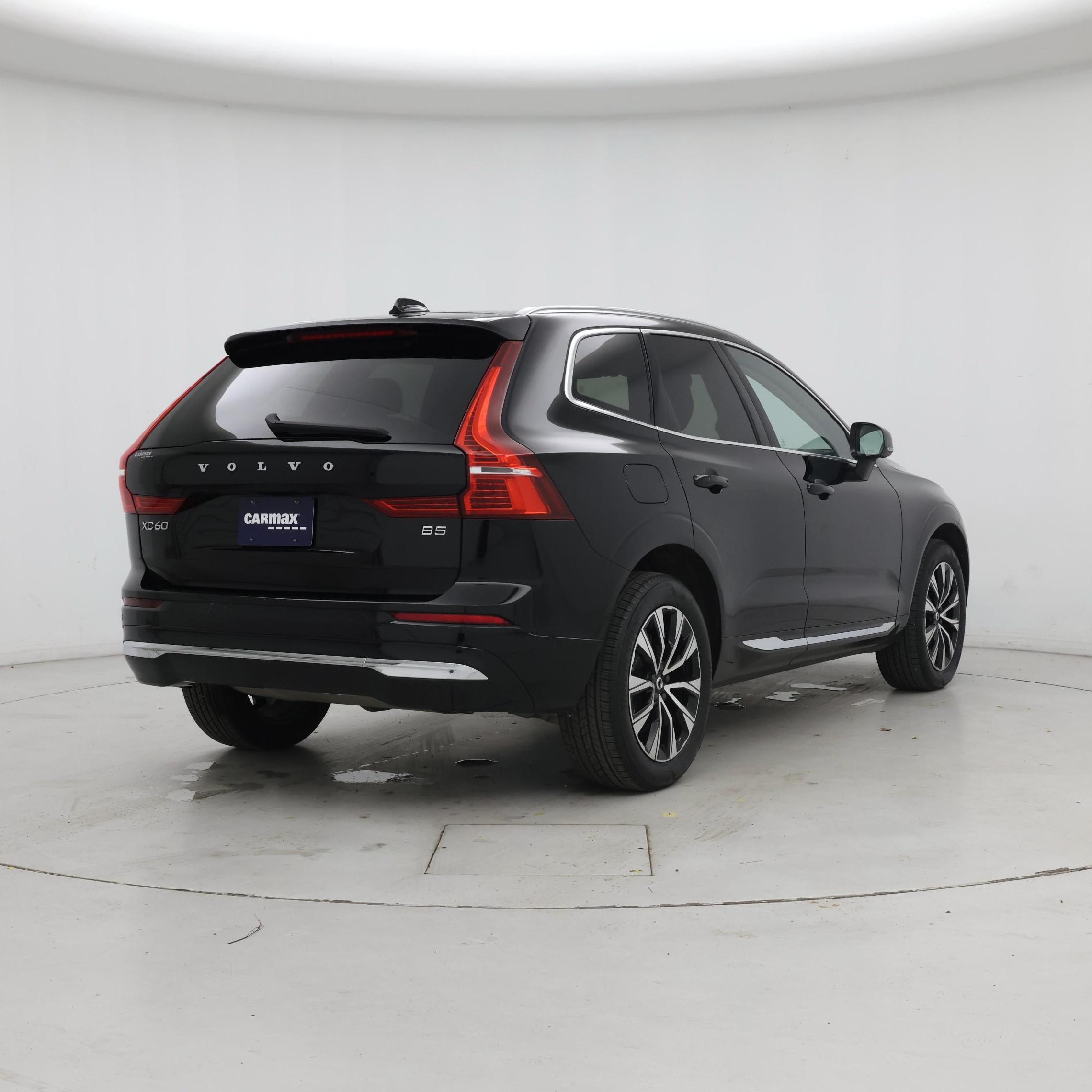 Thumbnail: 2023 Volvo XC60 - 8
