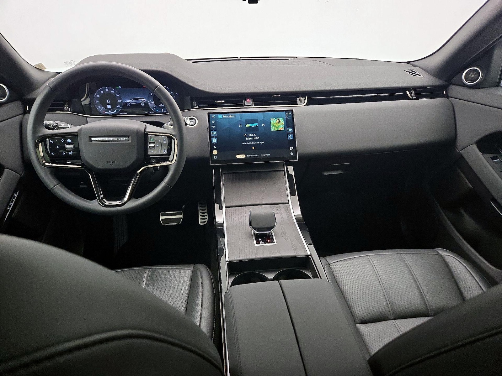 2024 Land Rover Range Rover Evoque Dynamic SE - Photo 10