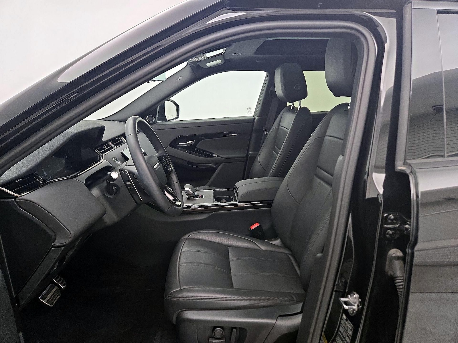 2024 Land Rover Range Rover Evoque Dynamic SE - Photo 12
