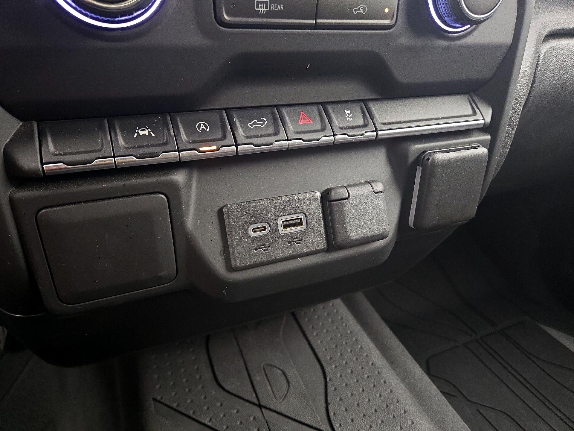 Thumbnail: 2023 Chevrolet Silverado 1500 - 18