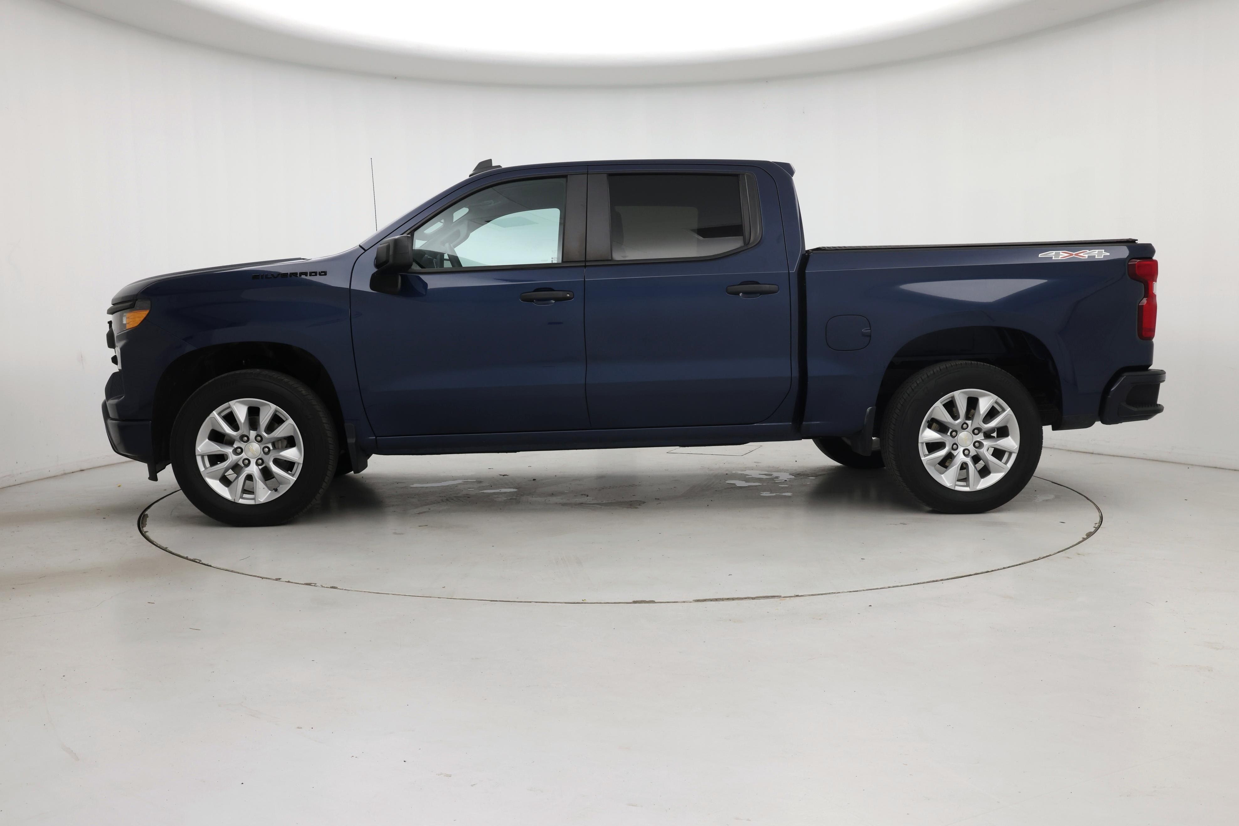 Thumbnail: 2023 Chevrolet Silverado 1500 - 3