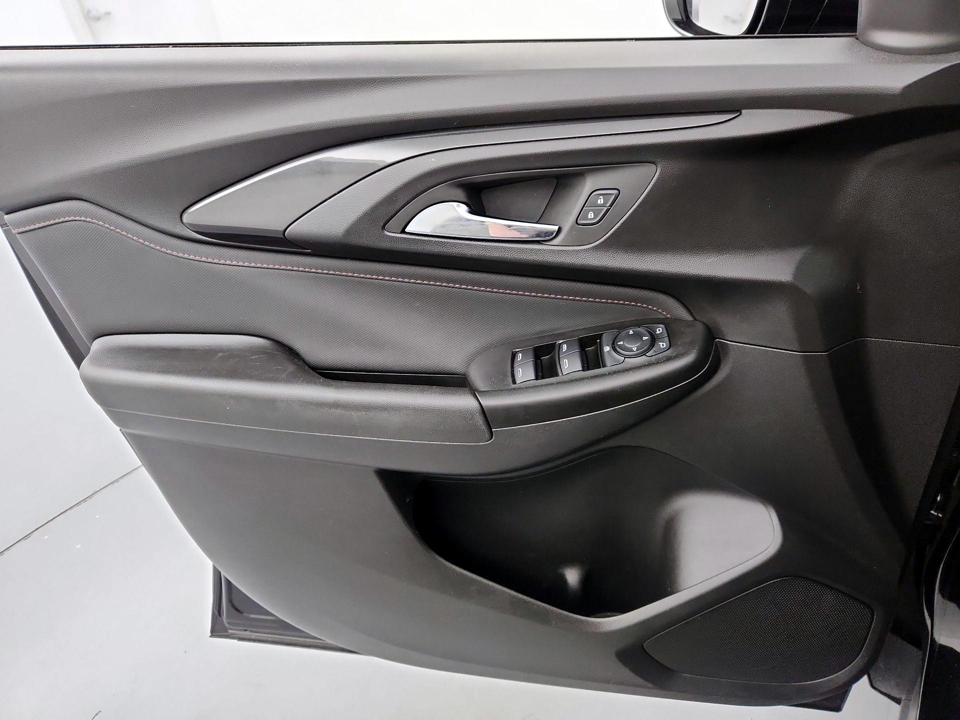 Thumbnail: 2022 Chevrolet TrailBlazer - 12