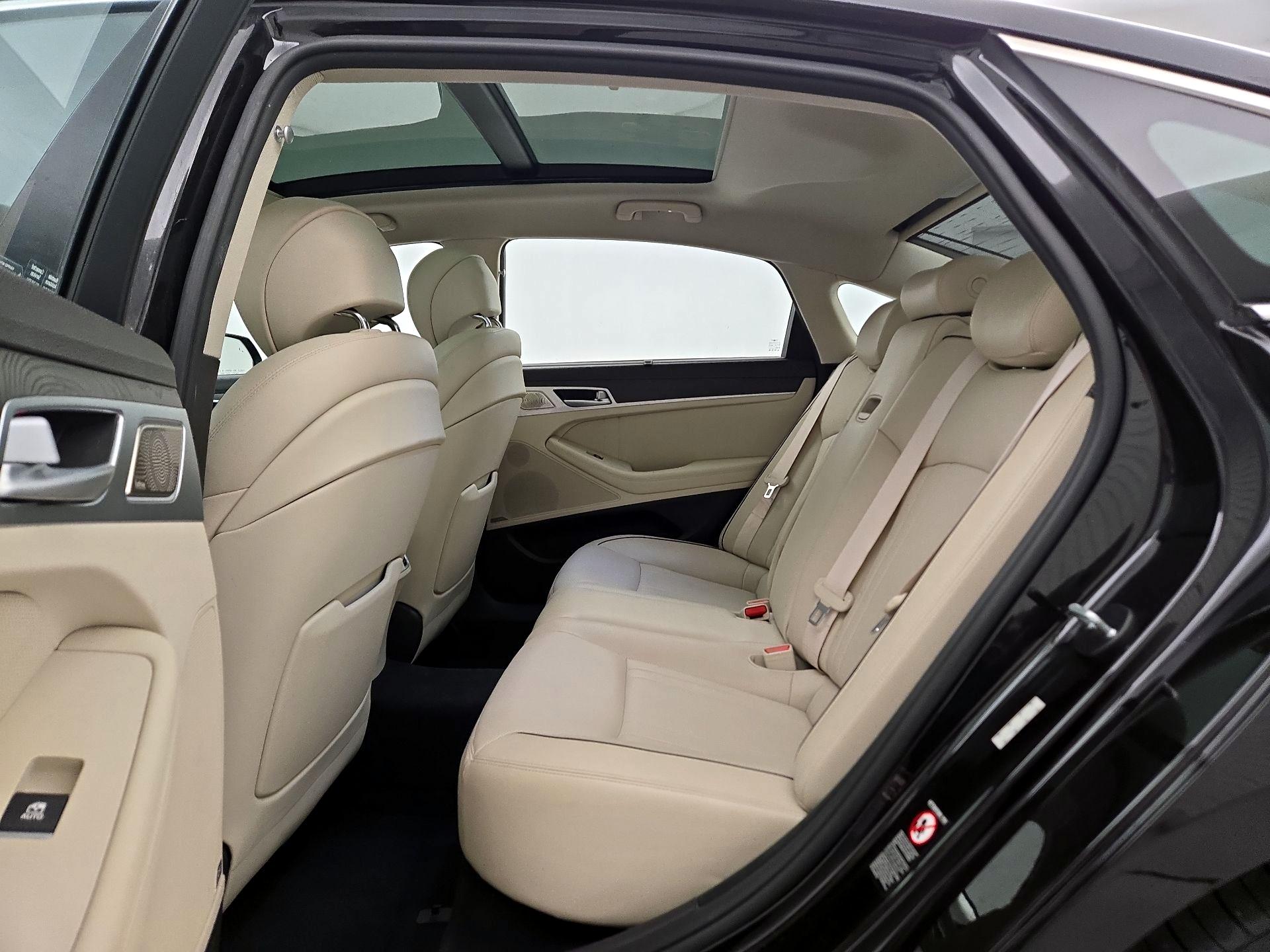 Thumbnail: 2018 Genesis G80 - 20