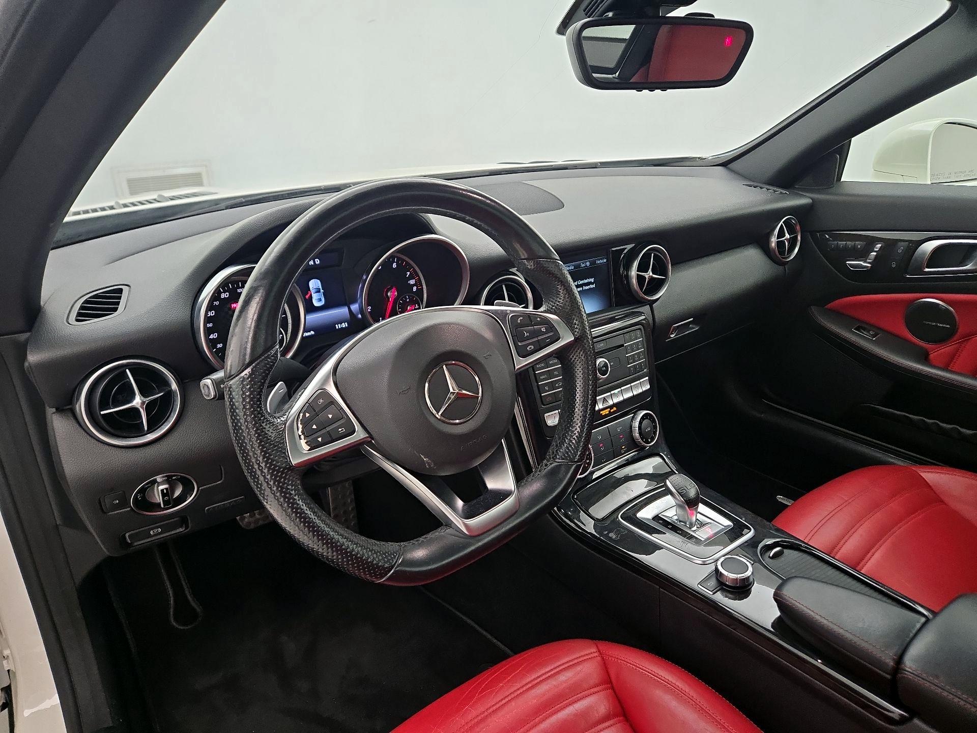 Thumbnail: 2017 Mercedes-Benz SLC - 9