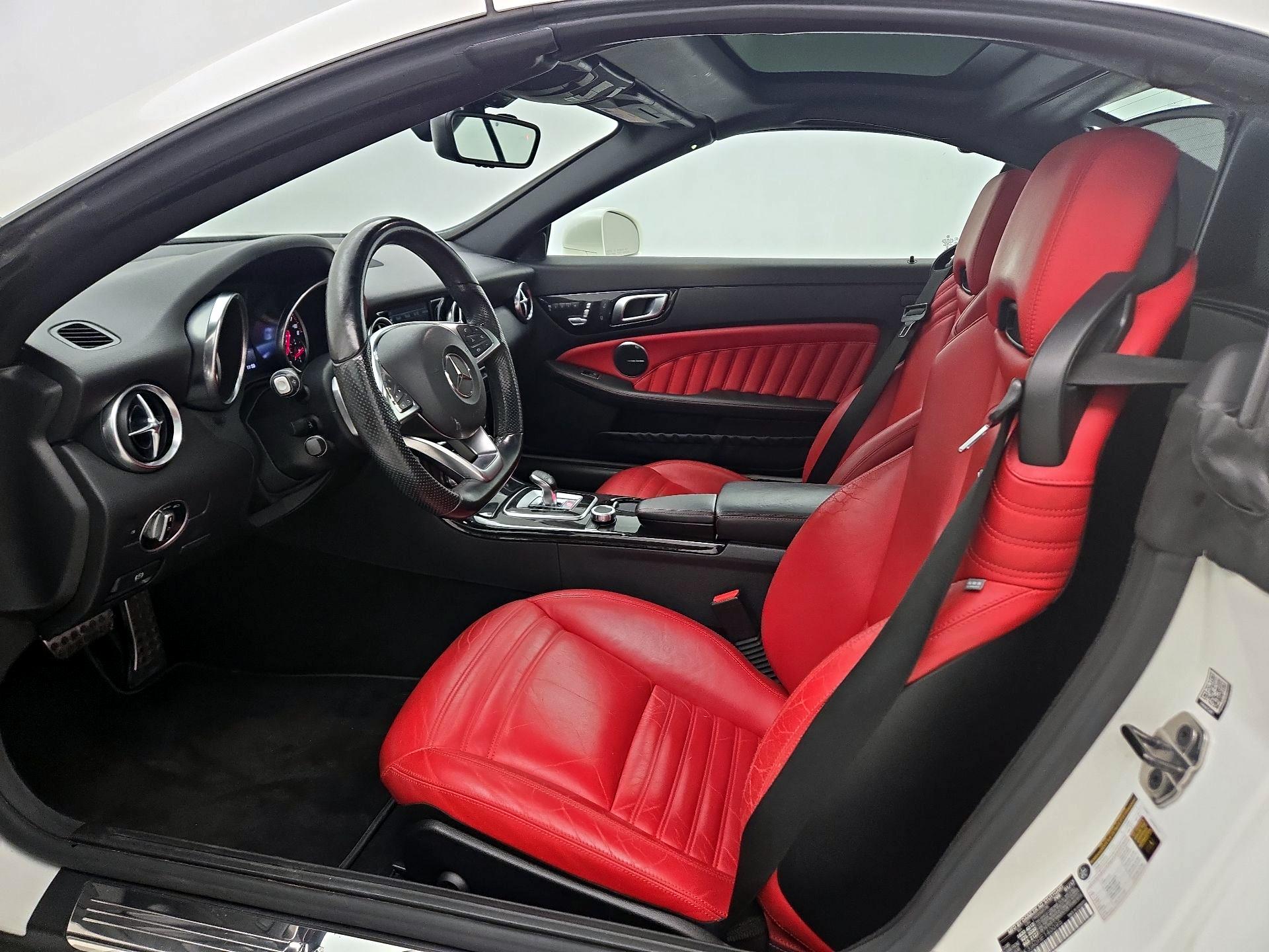 Thumbnail: 2017 Mercedes-Benz SLC - 11