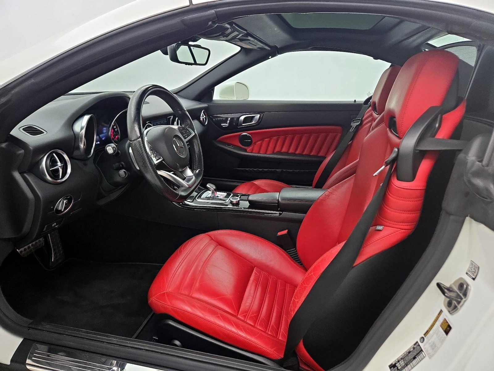 2017 Mercedes-Benz SLC Roadster SLC300 - Photo 12