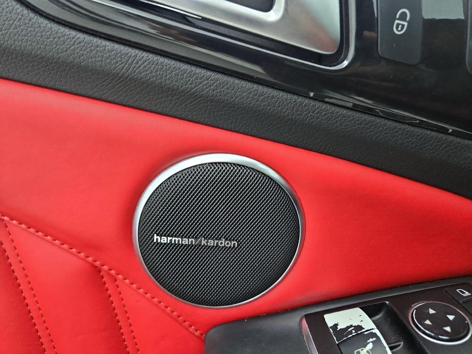 2017 Mercedes-Benz SLC Roadster SLC300 - Photo 22