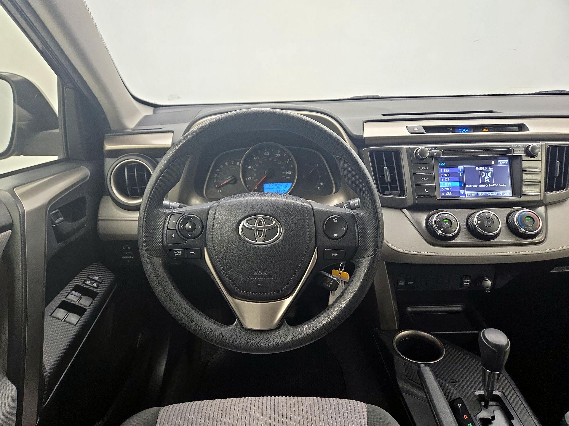 Thumbnail: 2014 Toyota RAV4 - 10