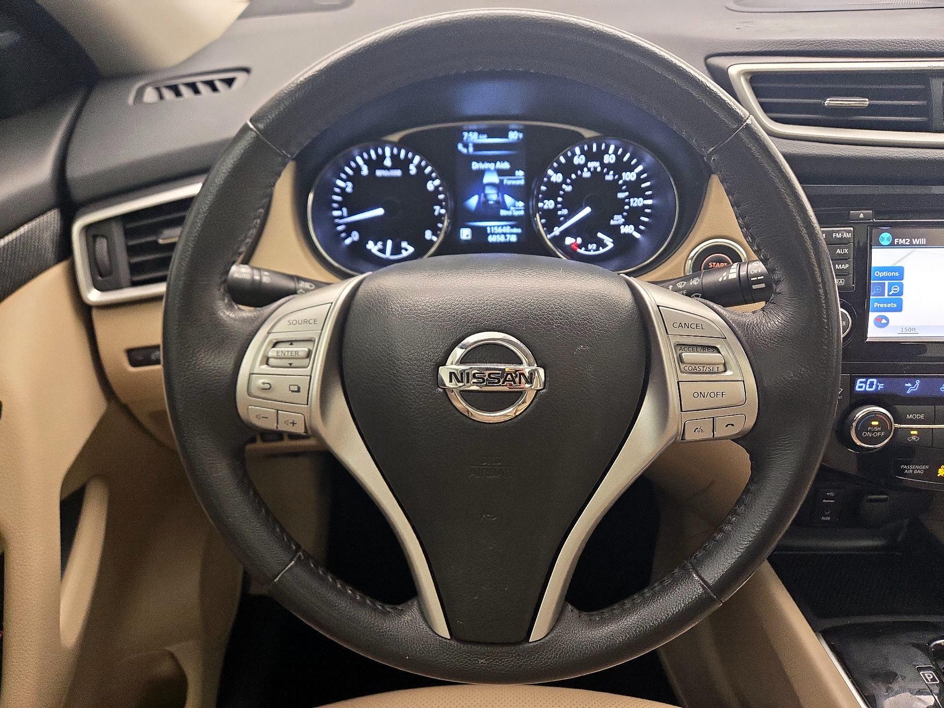 Thumbnail: 2016 Nissan Rogue - 10
