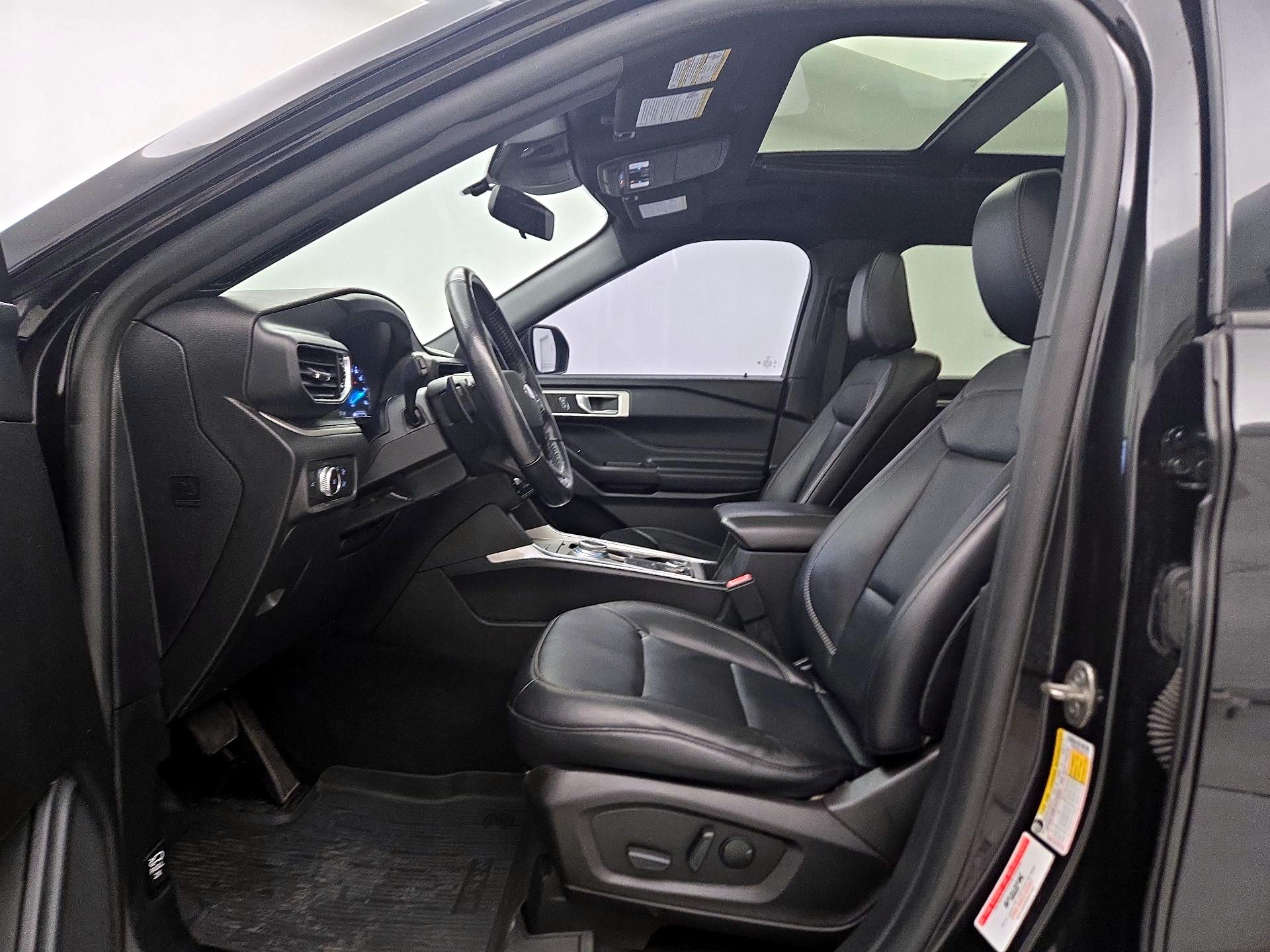 Thumbnail: 2020 Ford Explorer - 11