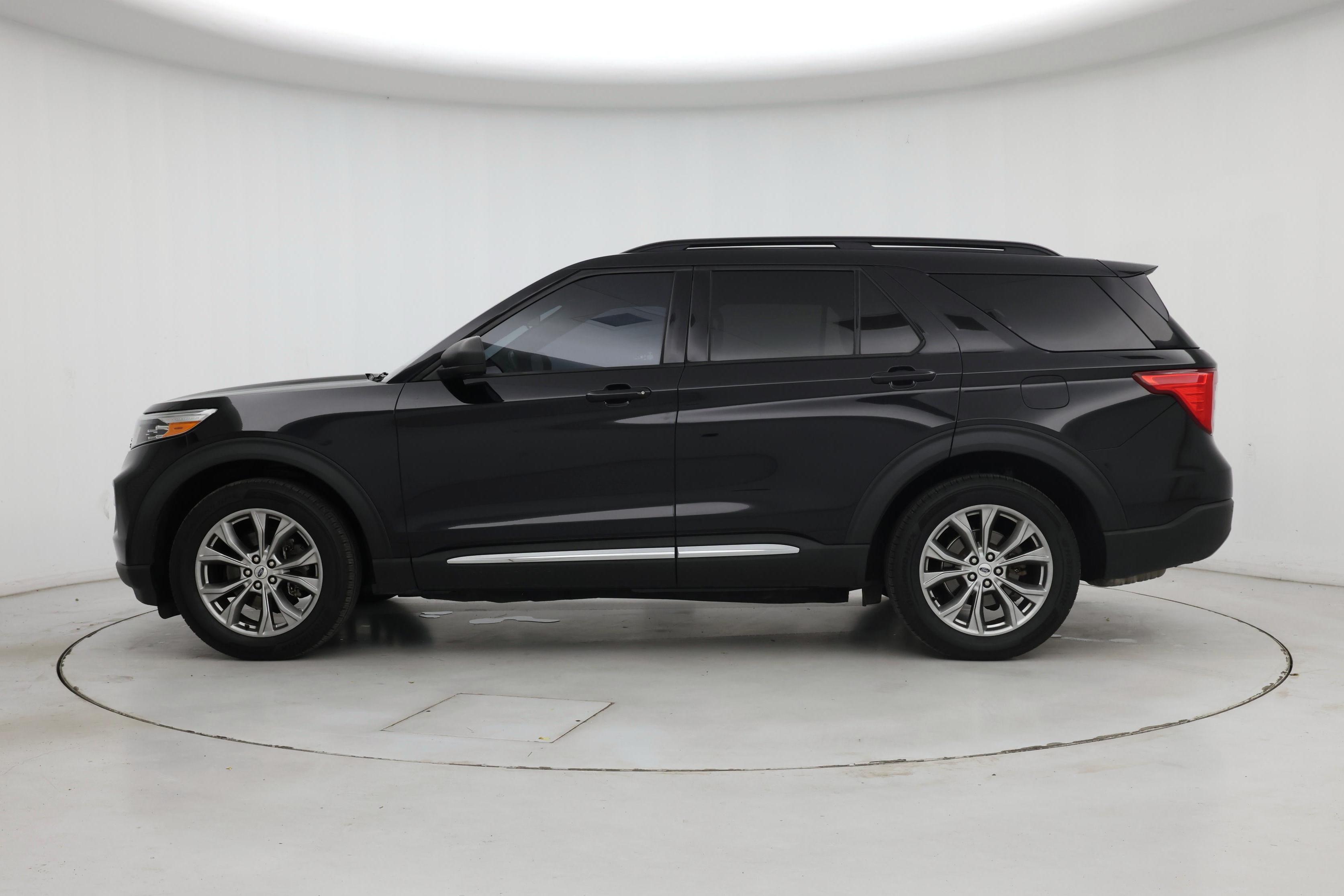 Thumbnail: 2020 Ford Explorer - 3