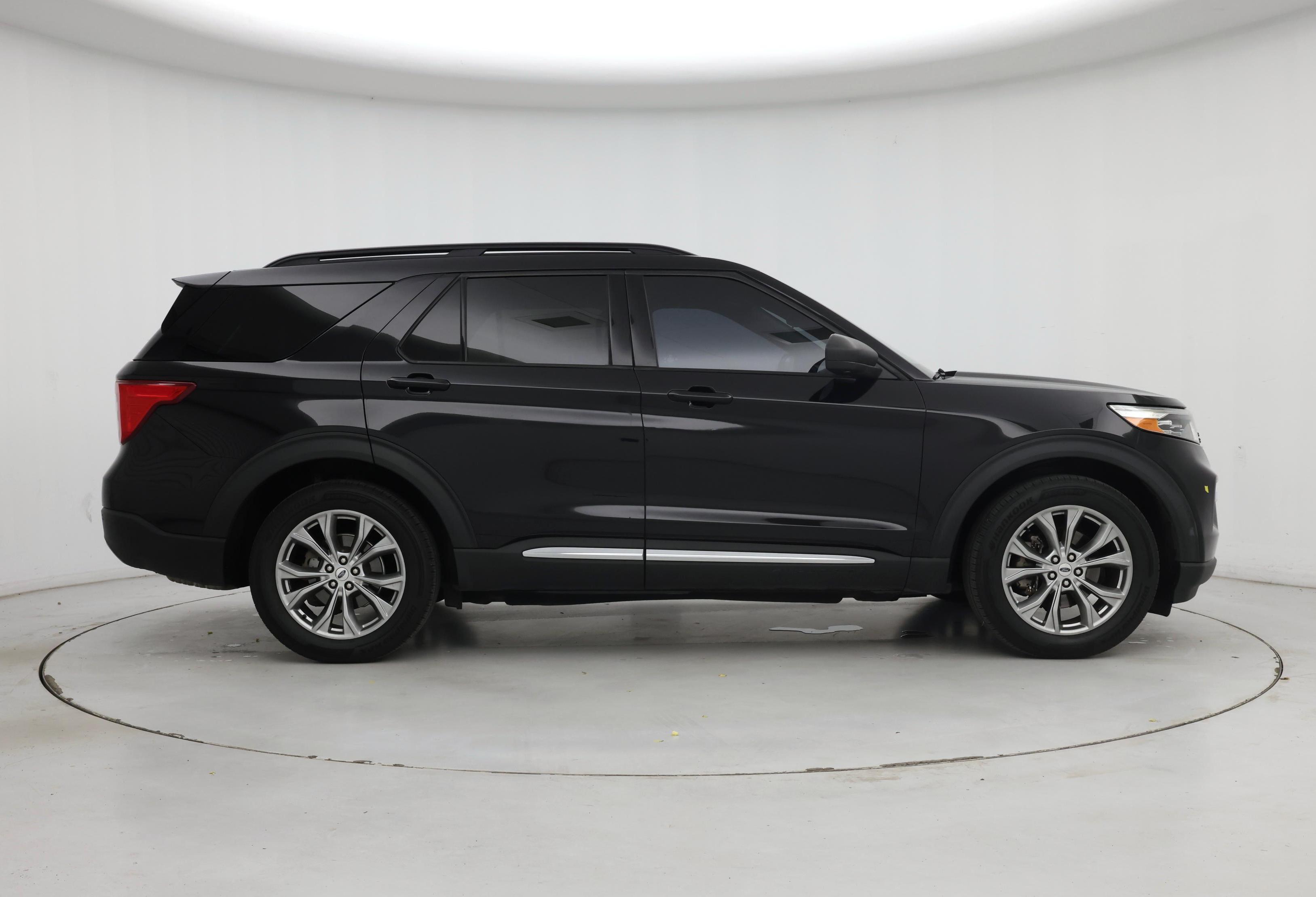 Thumbnail: 2020 Ford Explorer - 7
