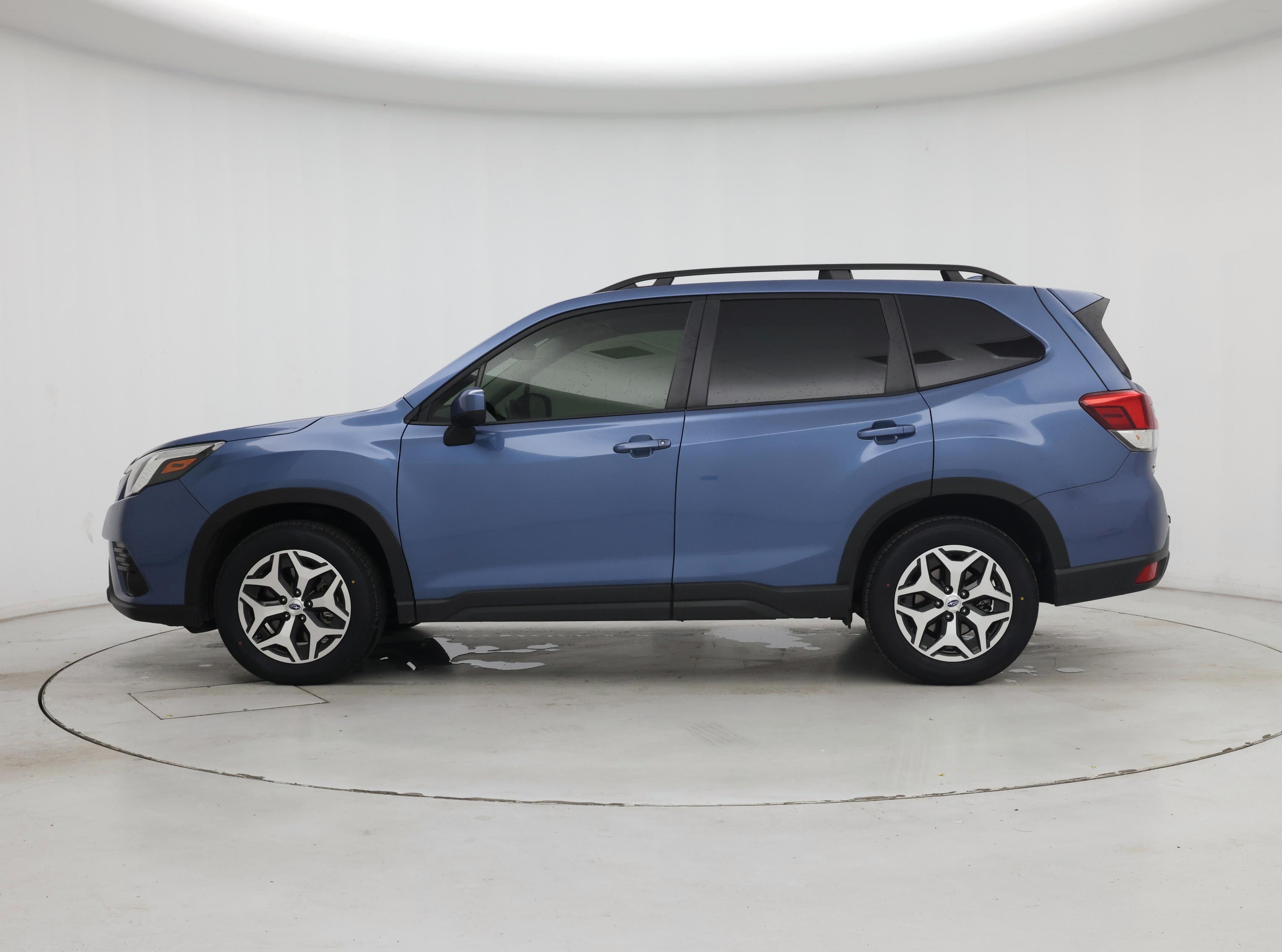 Thumbnail: 2023 Subaru Forester - 3