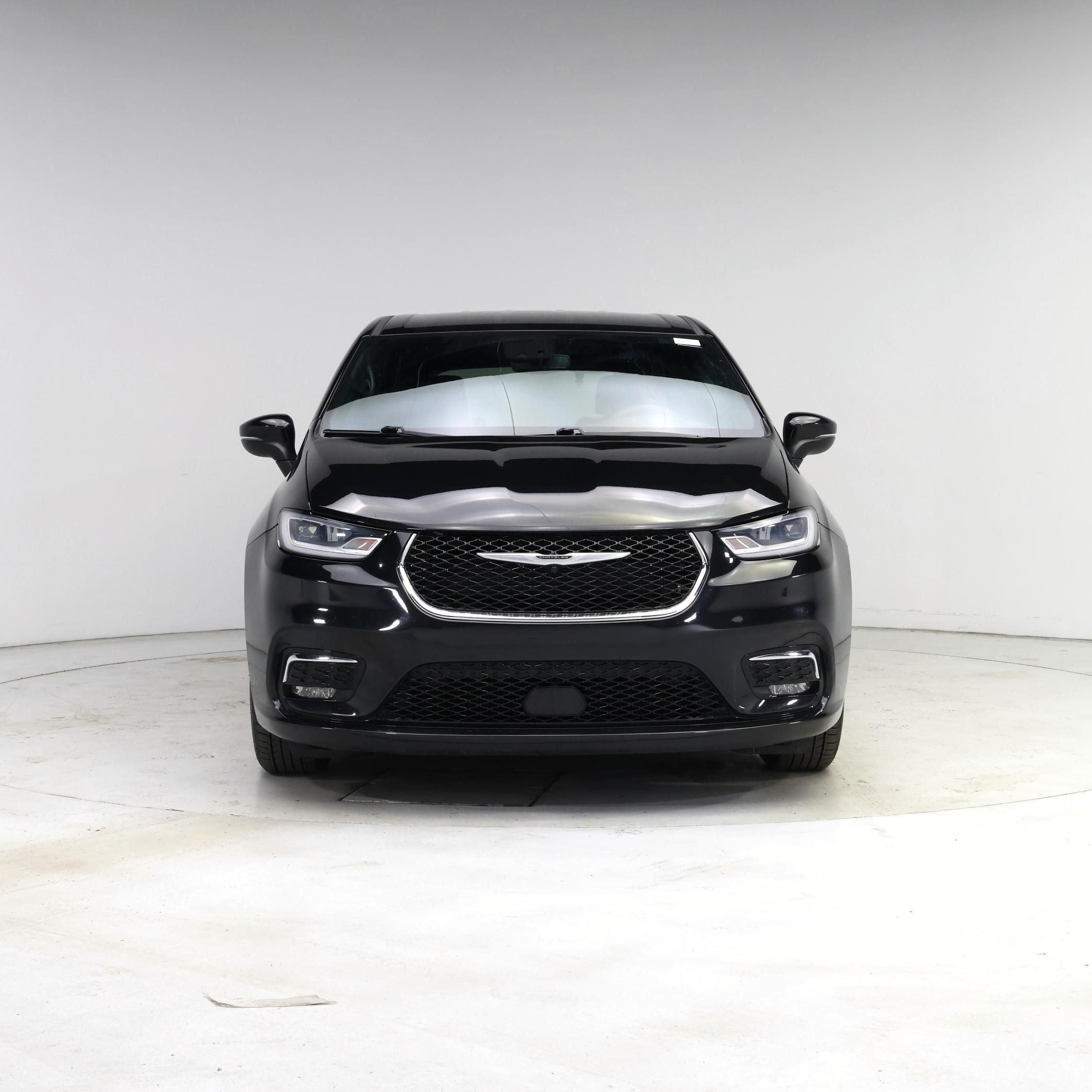 Thumbnail: 2023 Chrysler Pacifica - 5