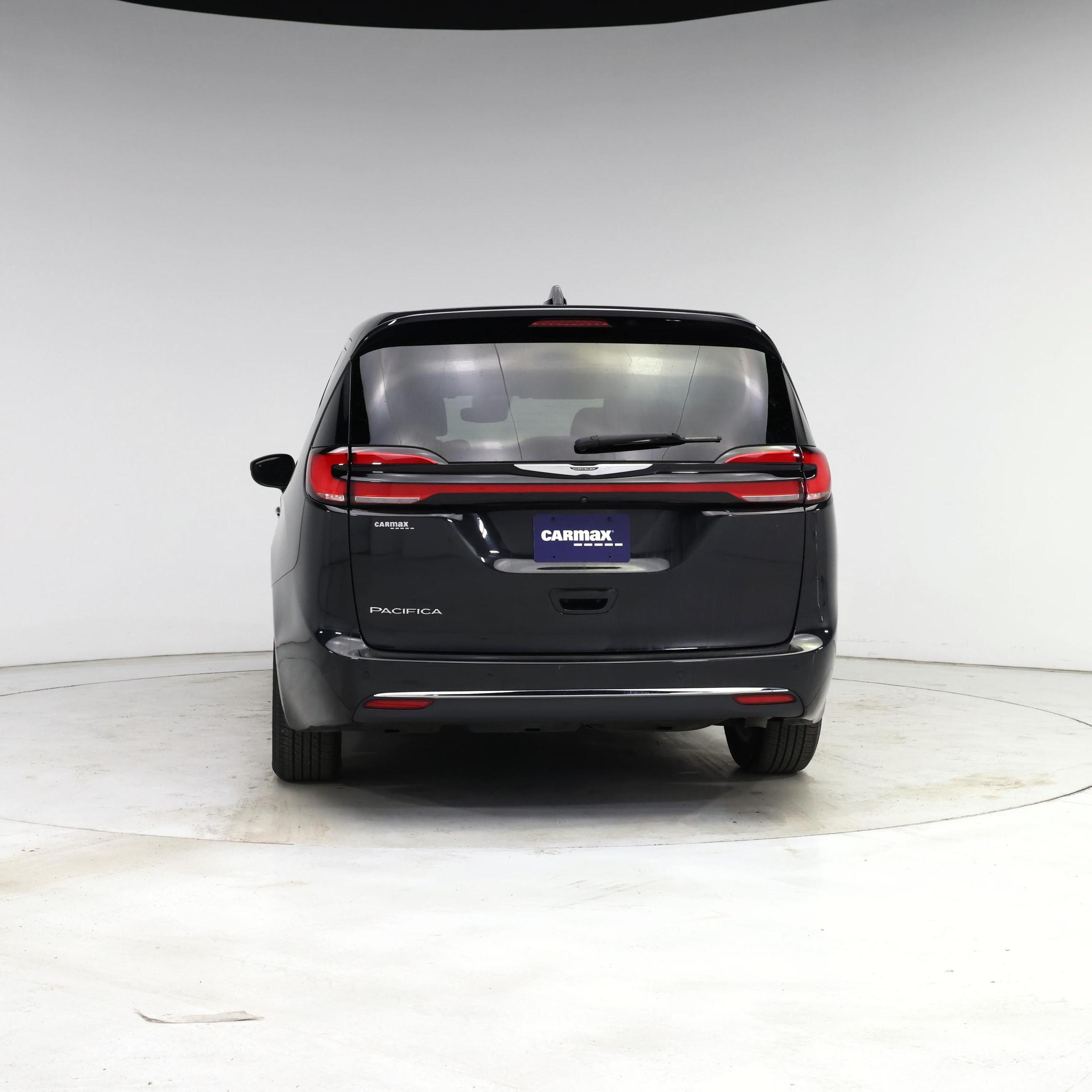 Thumbnail: 2023 Chrysler Pacifica - 6