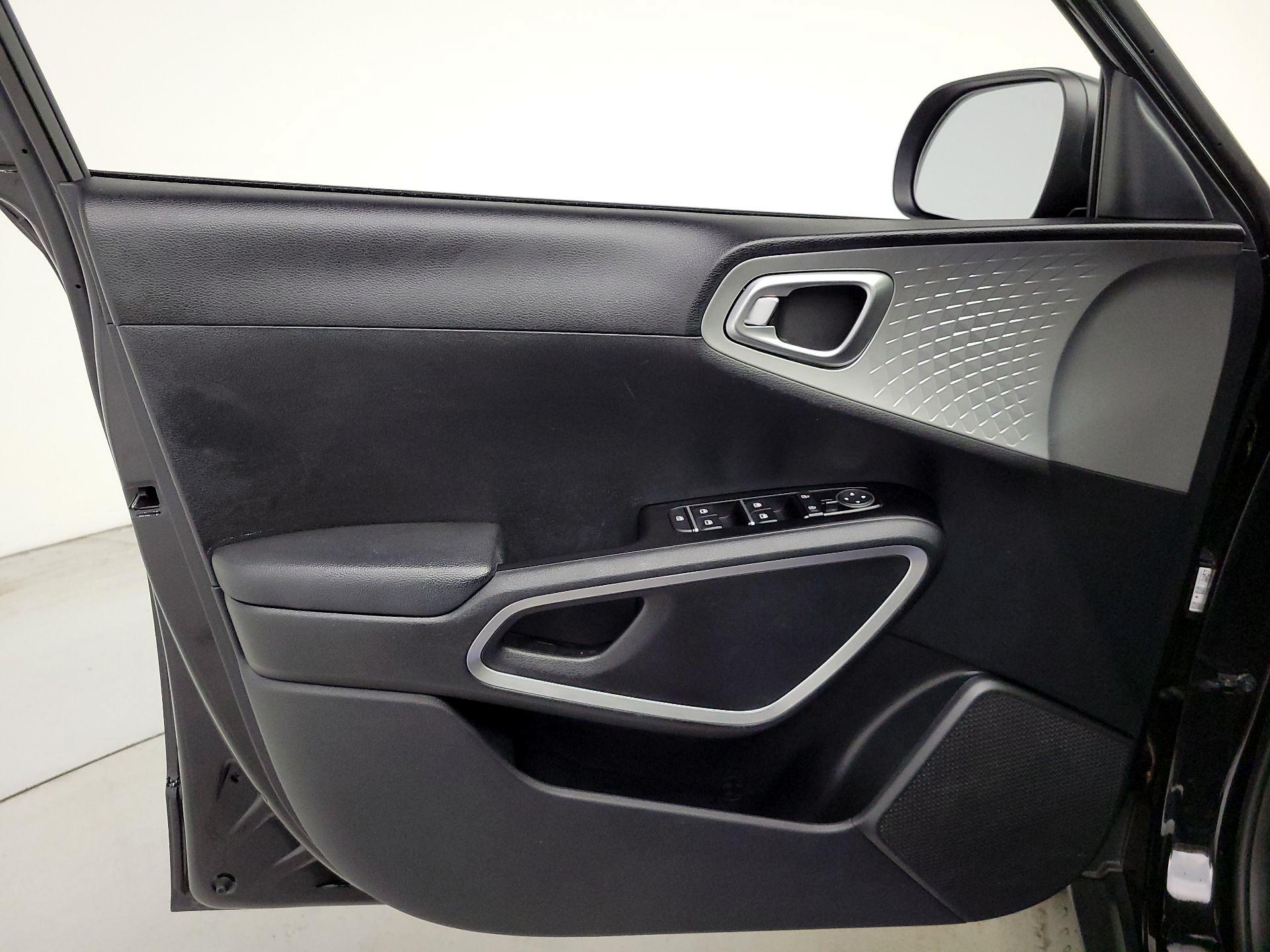 Thumbnail: 2021 Kia Soul - 12