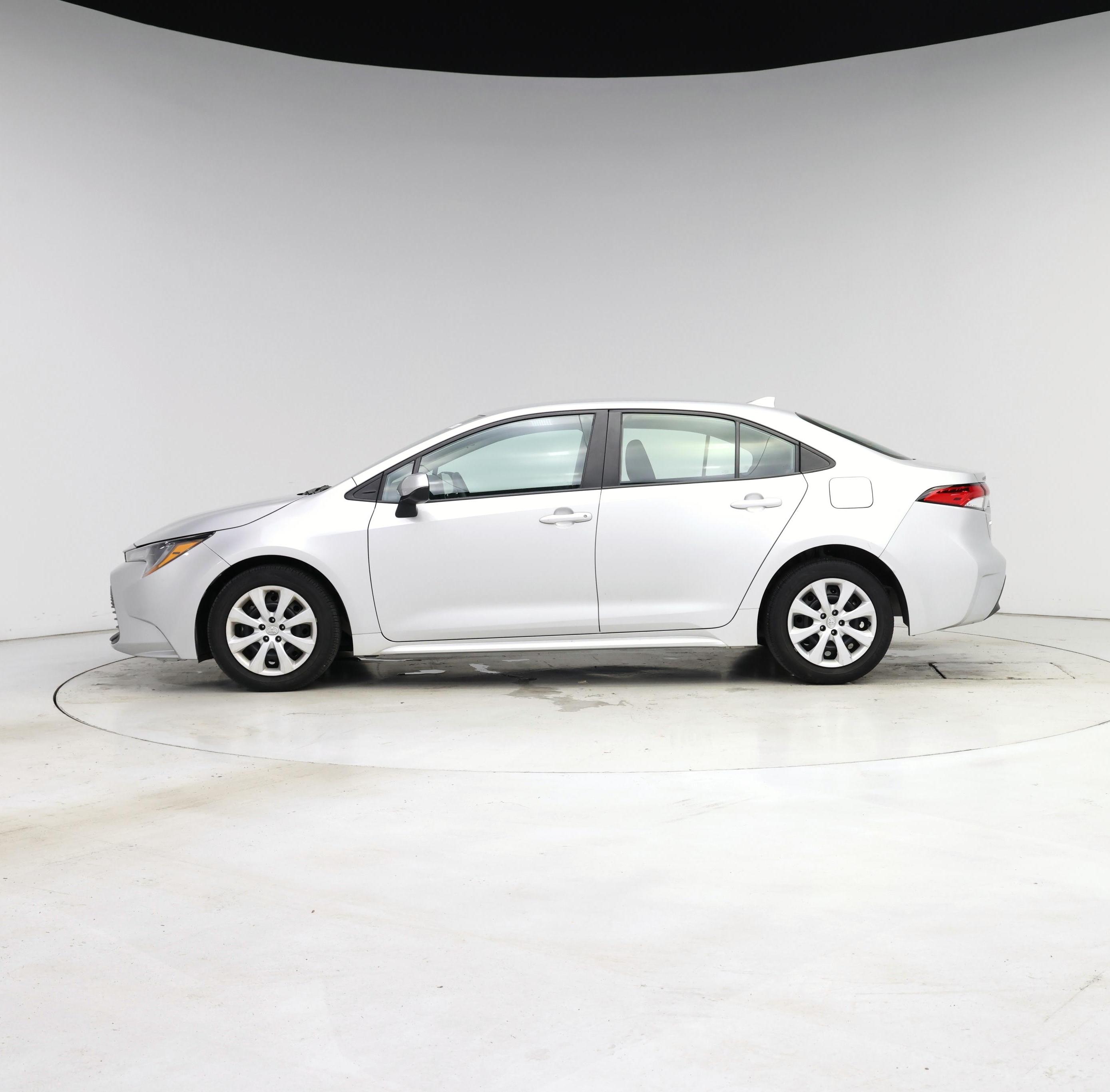 Thumbnail: 2023 Toyota Corolla - 3